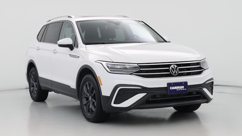 2022 Volkswagen Tiguan SE Hero Image