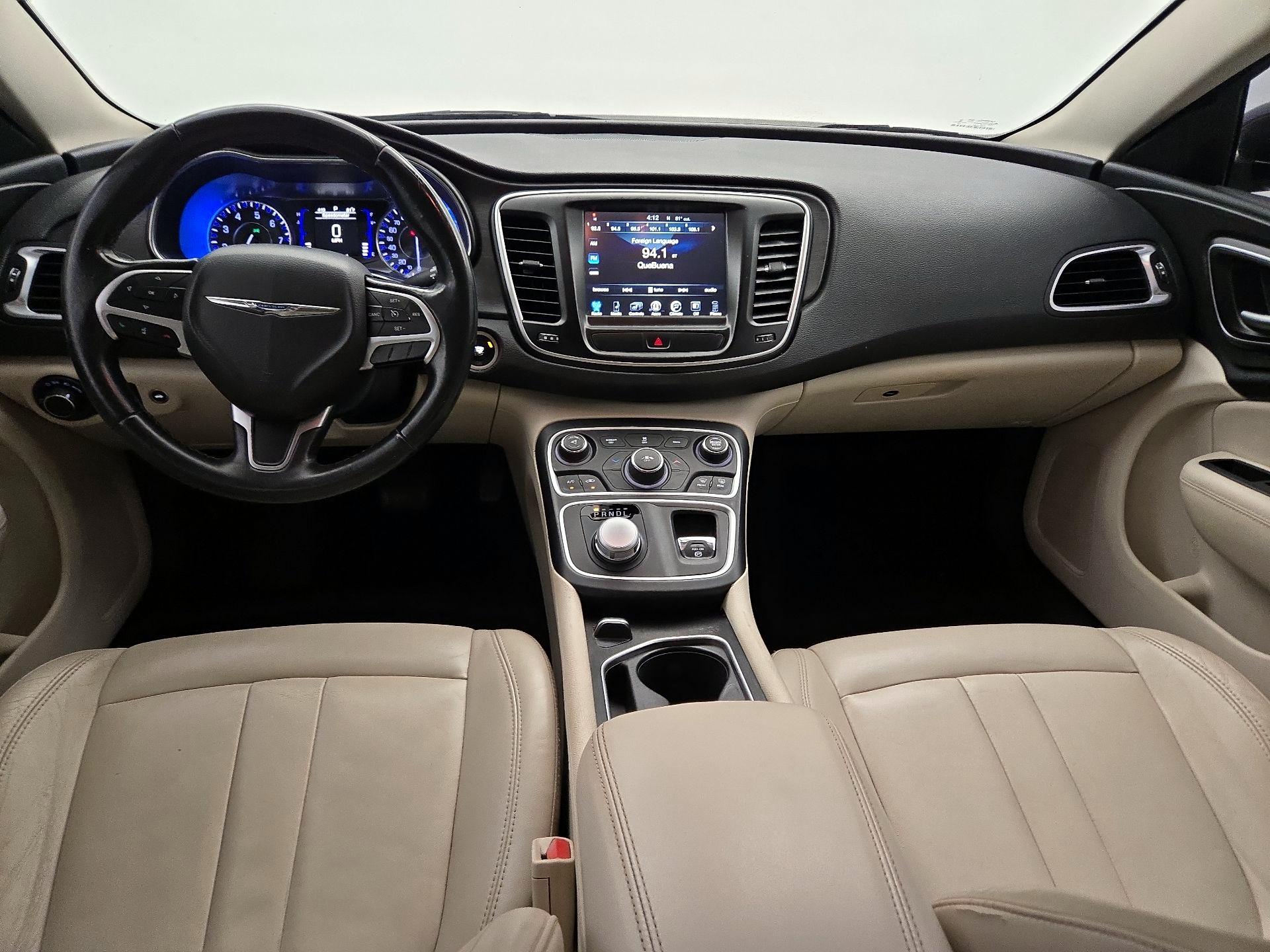 Thumbnail: 2017 Chrysler 200 - 9