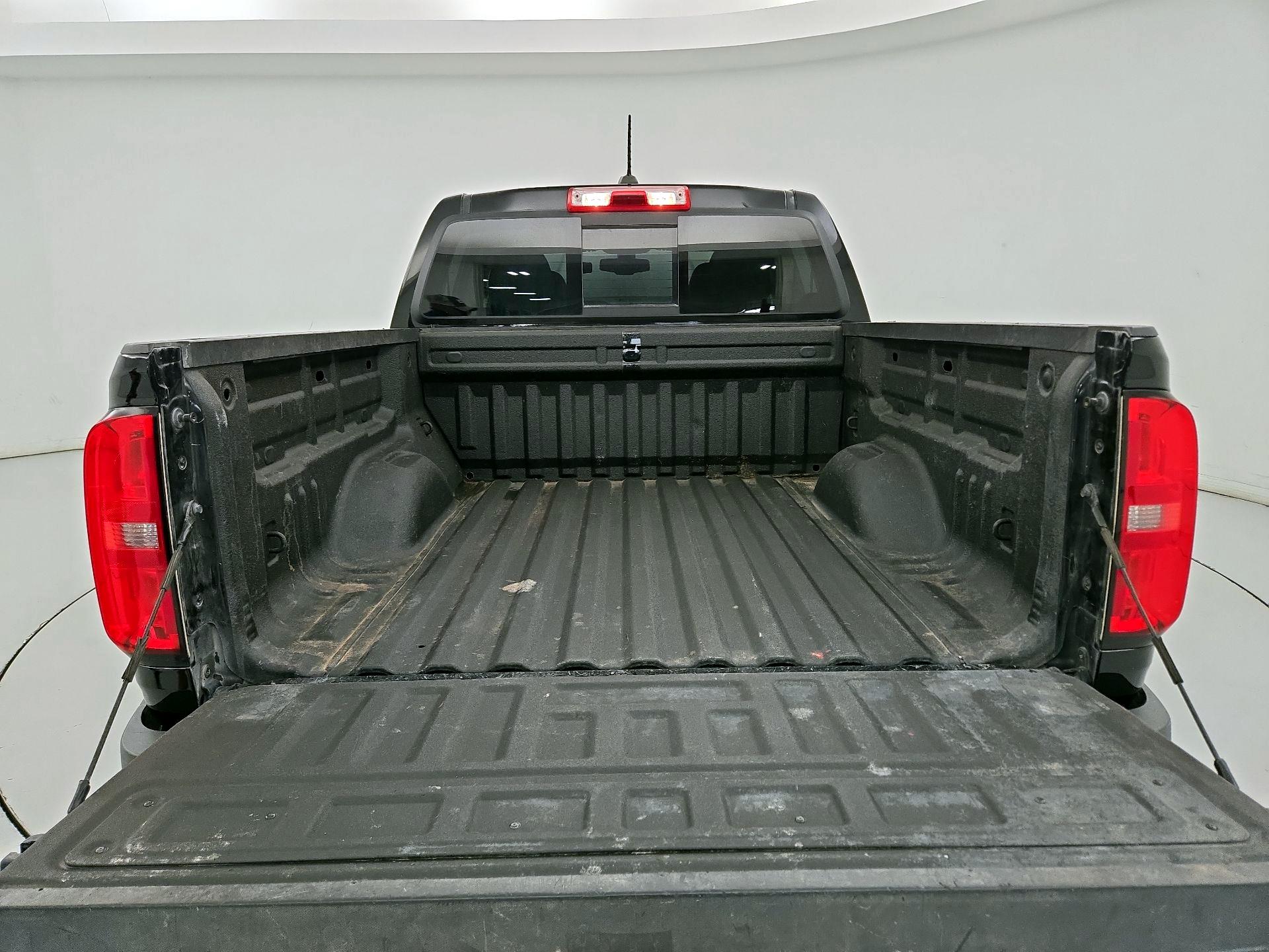 Thumbnail: 2018 Chevrolet Colorado - 20