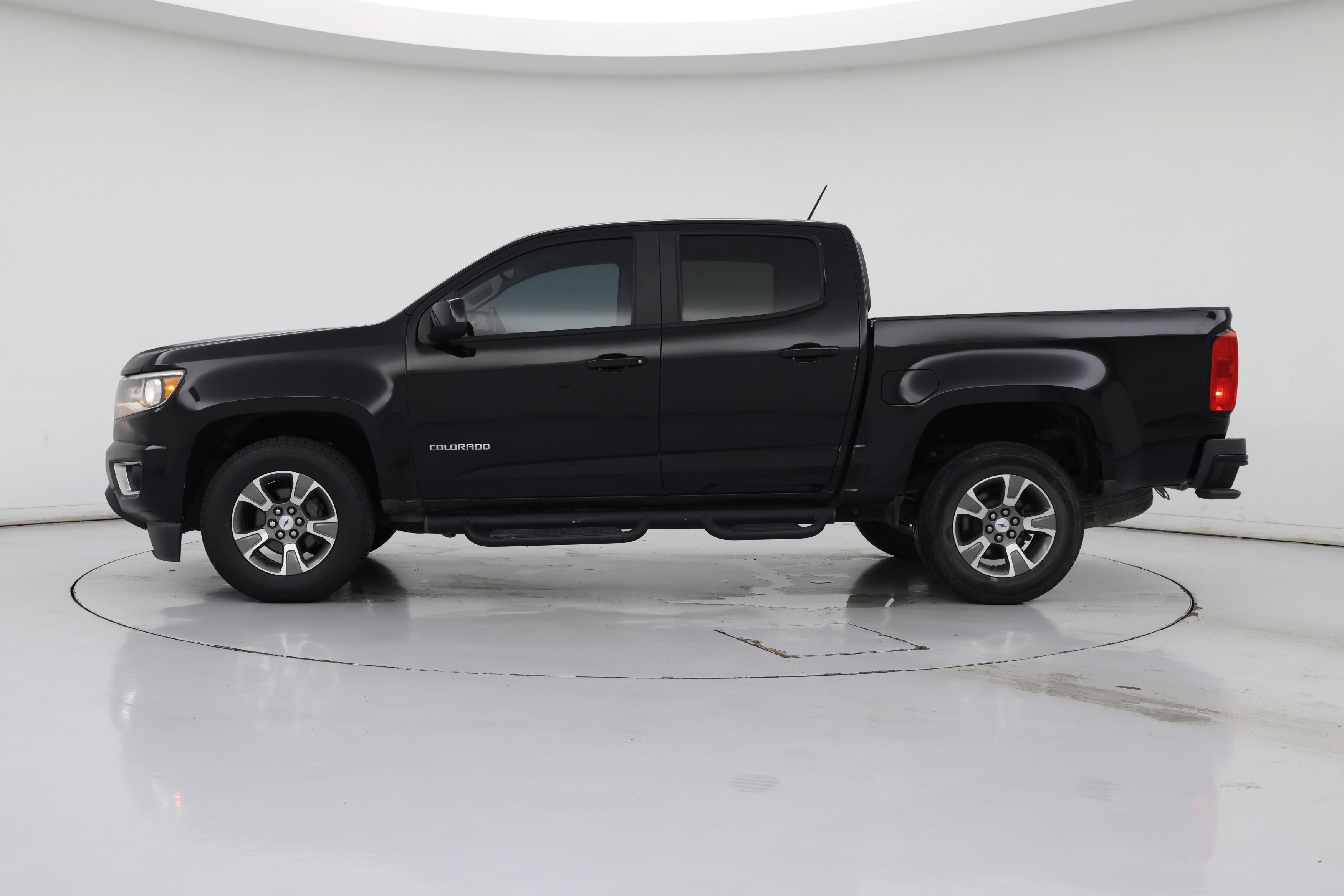 Thumbnail: 2018 Chevrolet Colorado - 3
