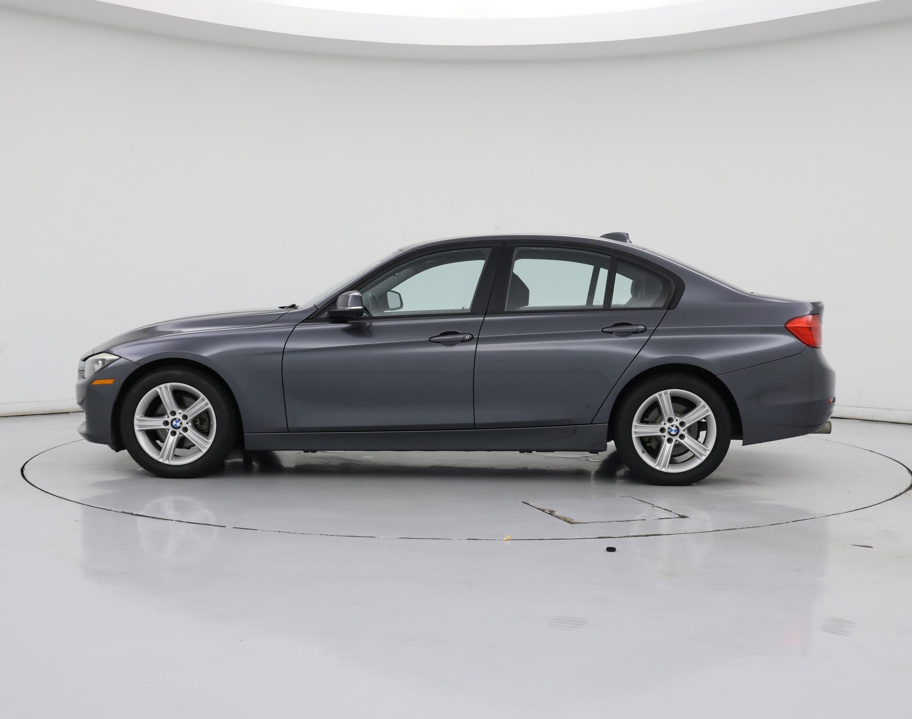 Thumbnail: 2014 BMW 3 Series - 3