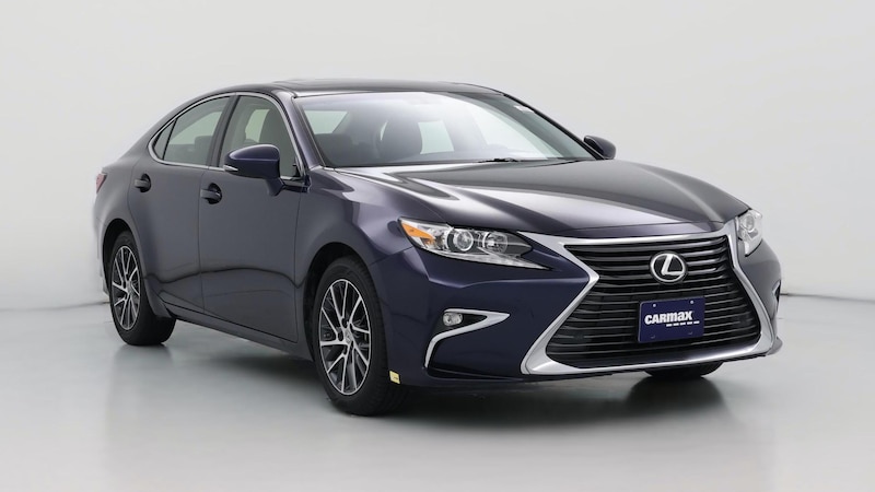 2016 Lexus ES 350 Hero Image