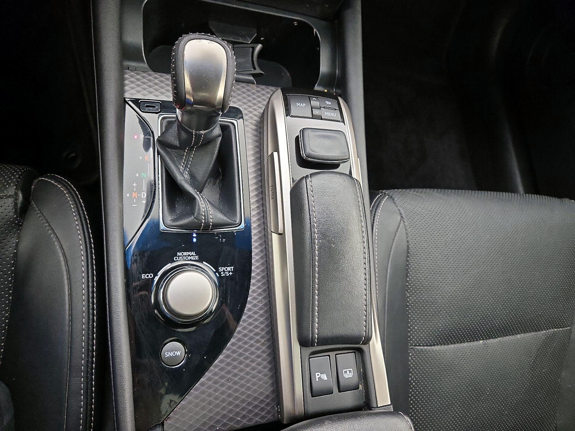 Thumbnail: 2016 Lexus GS - 18