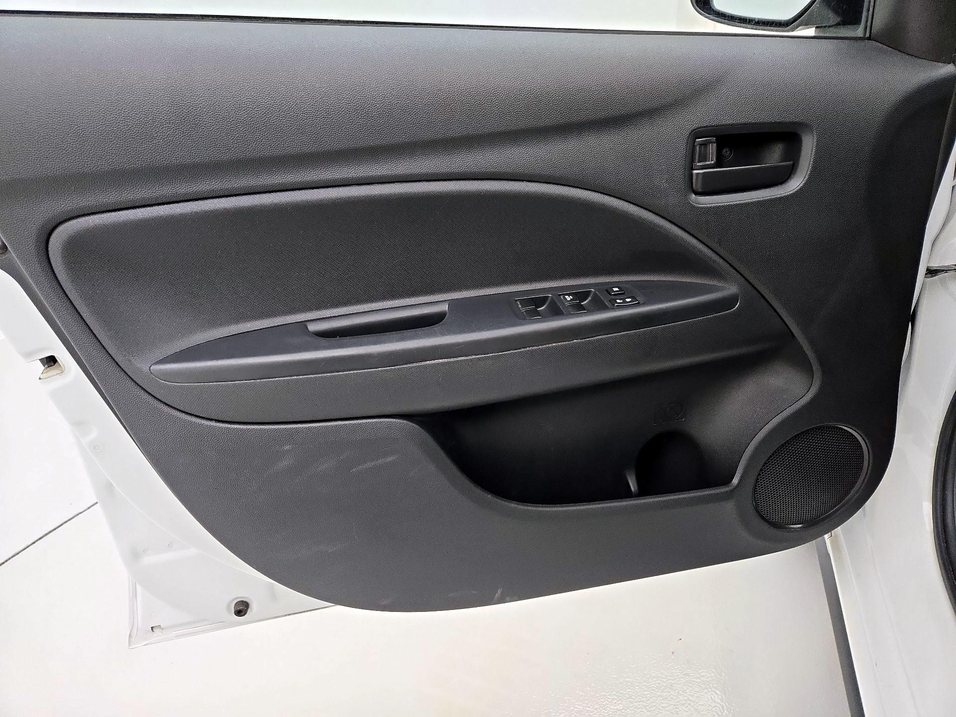 Thumbnail: 2019 Mitsubishi Mirage G4 - 12