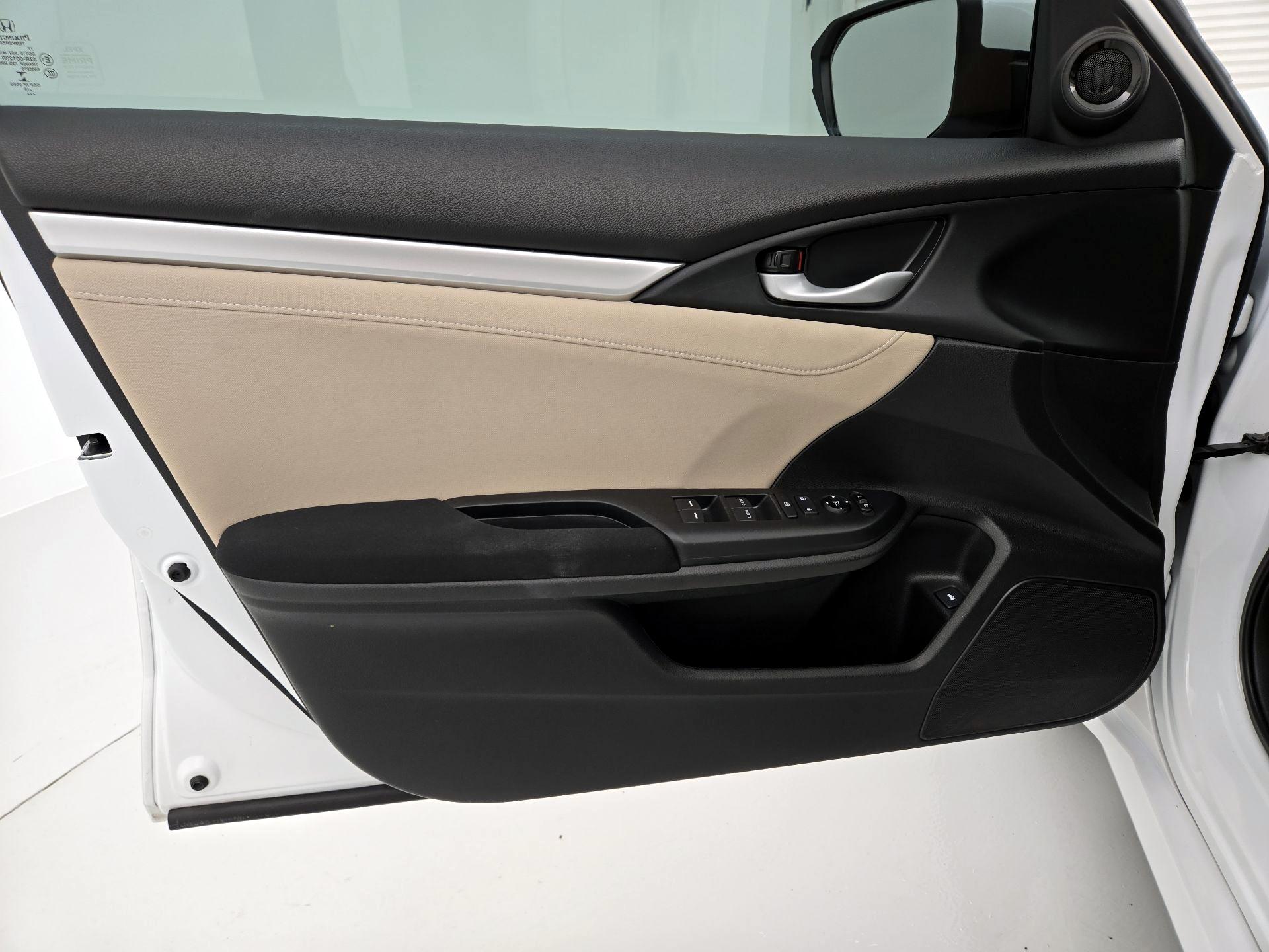 Thumbnail: 2019 Honda Civic - 12
