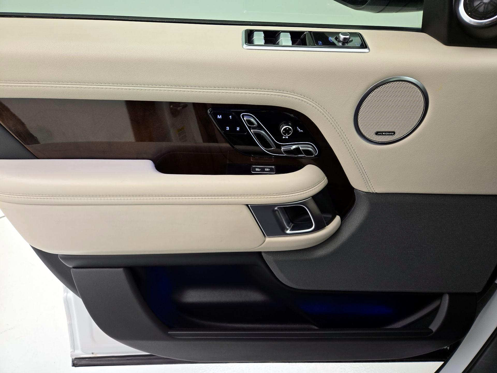 Thumbnail: 2021 Land Rover Range Rover - 12