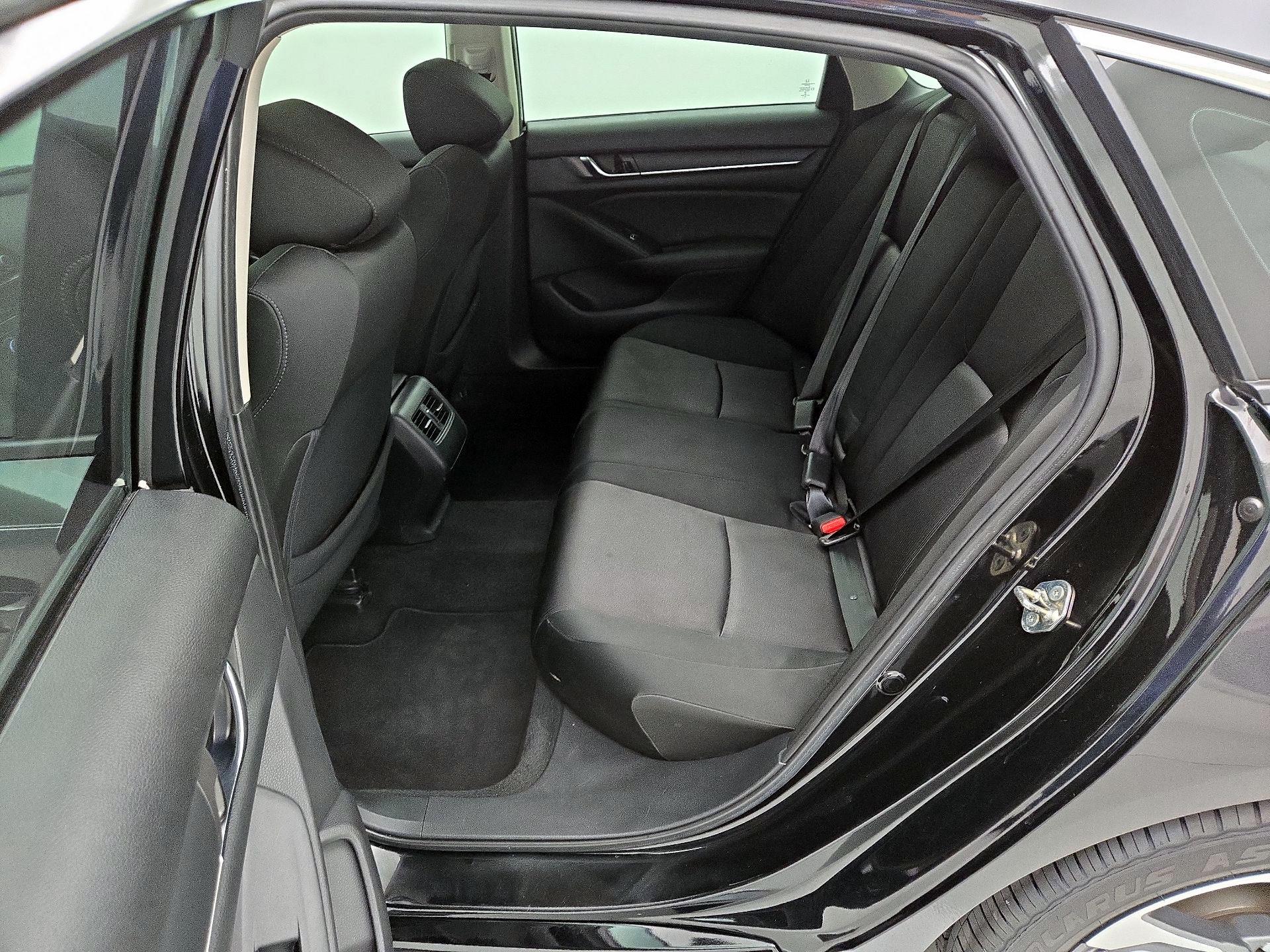 Thumbnail: 2019 Honda Accord - 18