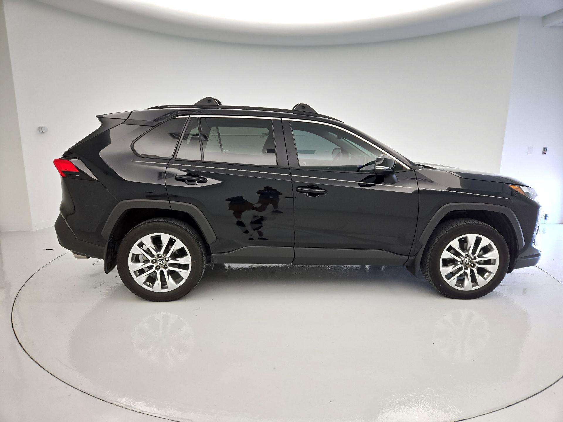 Thumbnail: 2023 Toyota RAV4 - 4