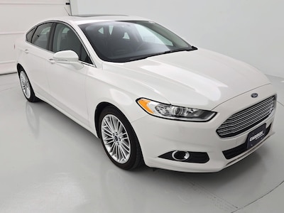 White 2016 Ford Fusion SE