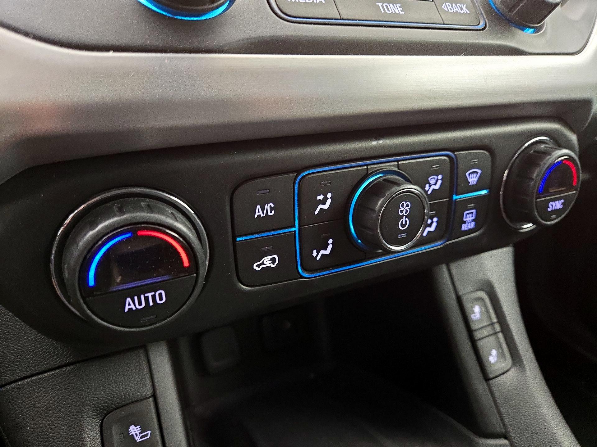 Thumbnail: 2019 GMC Acadia - 16