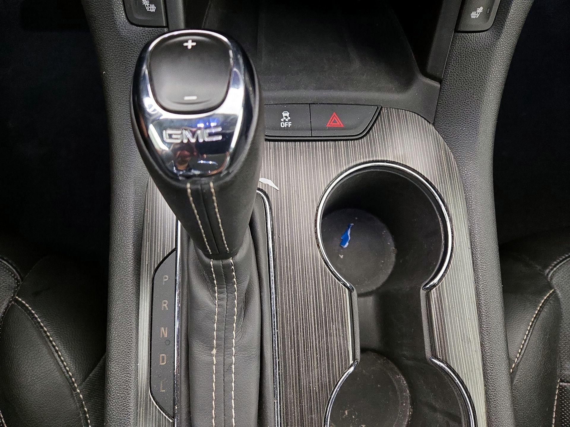 Thumbnail: 2019 GMC Acadia - 17