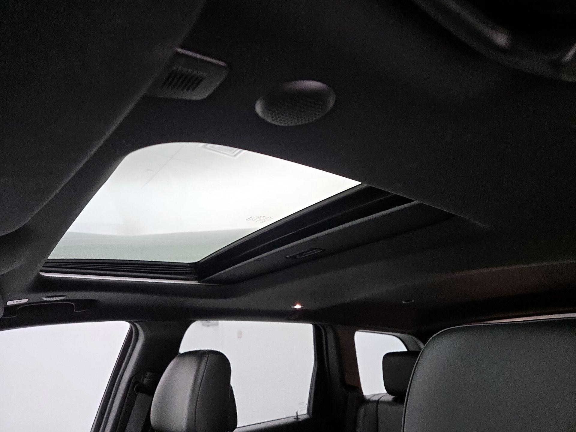 Thumbnail: 2020 Jeep Grand Cherokee - 20