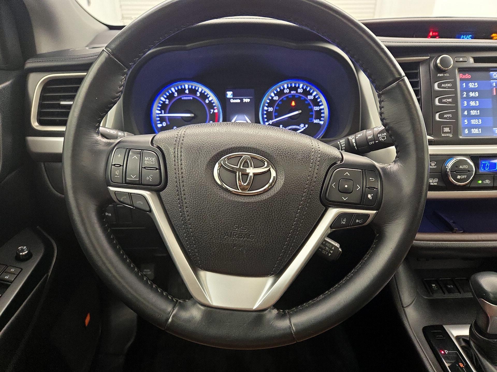 Thumbnail: 2018 Toyota Highlander - 10