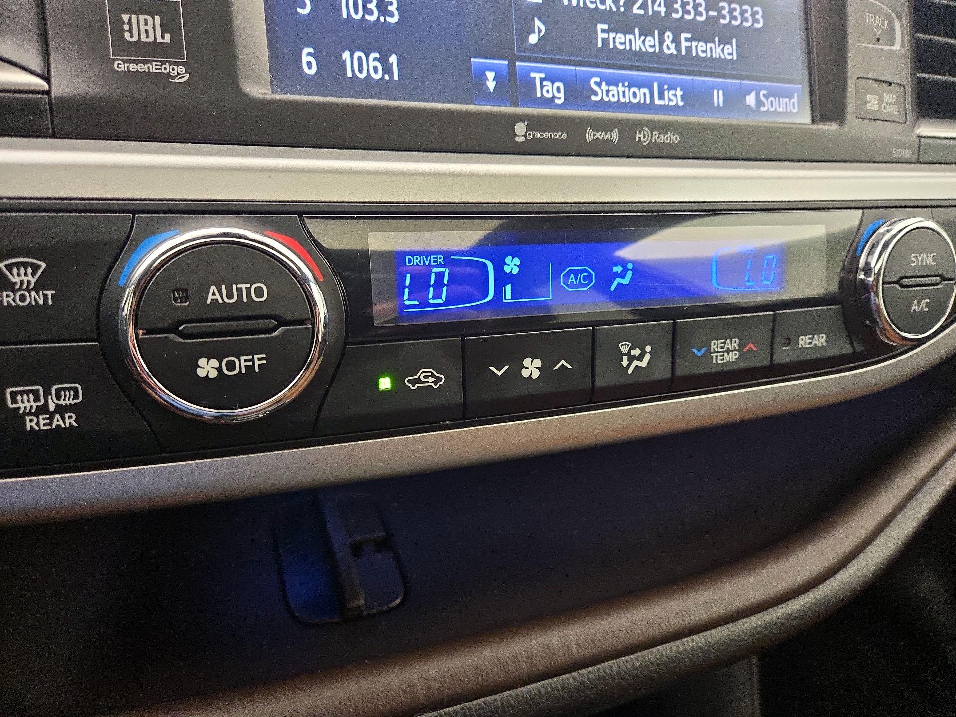 Thumbnail: 2018 Toyota Highlander - 16