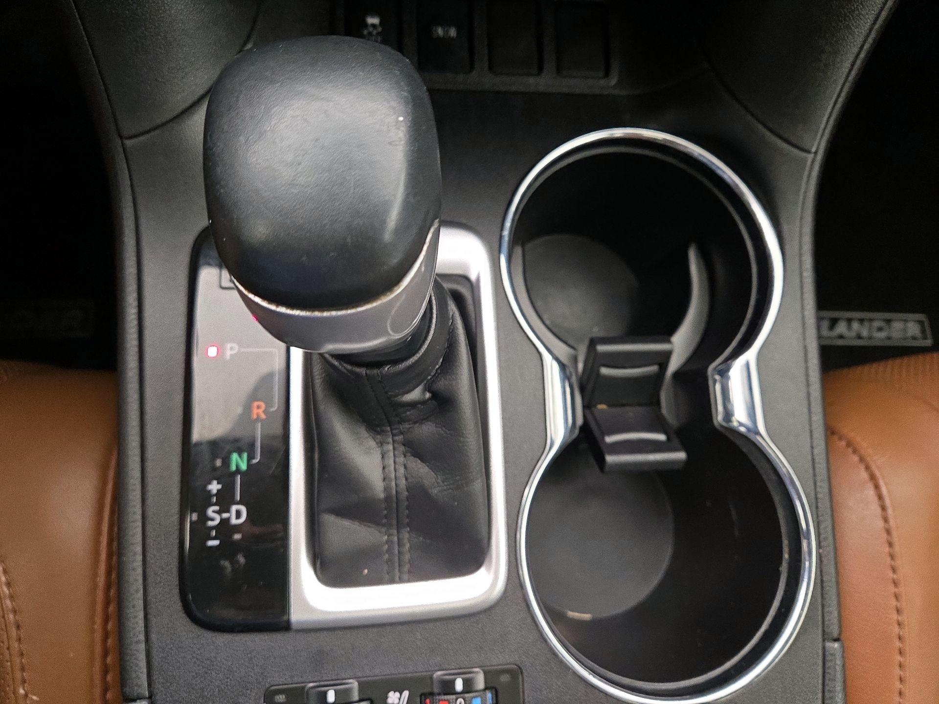 Thumbnail: 2018 Toyota Highlander - 17