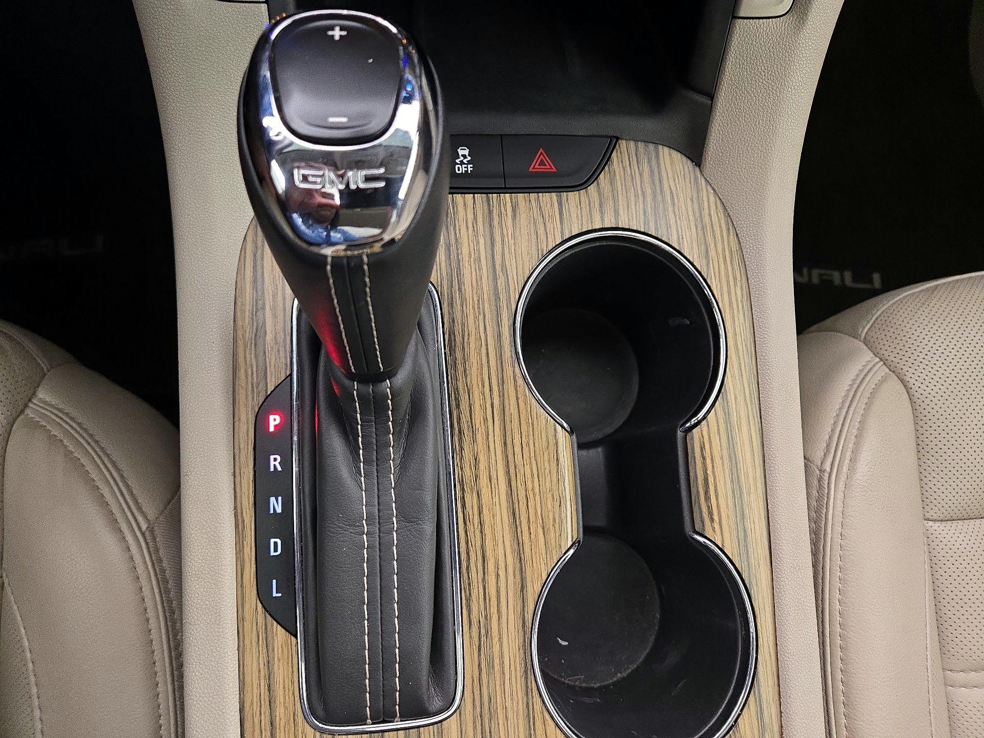 Thumbnail: 2018 GMC Acadia - 17