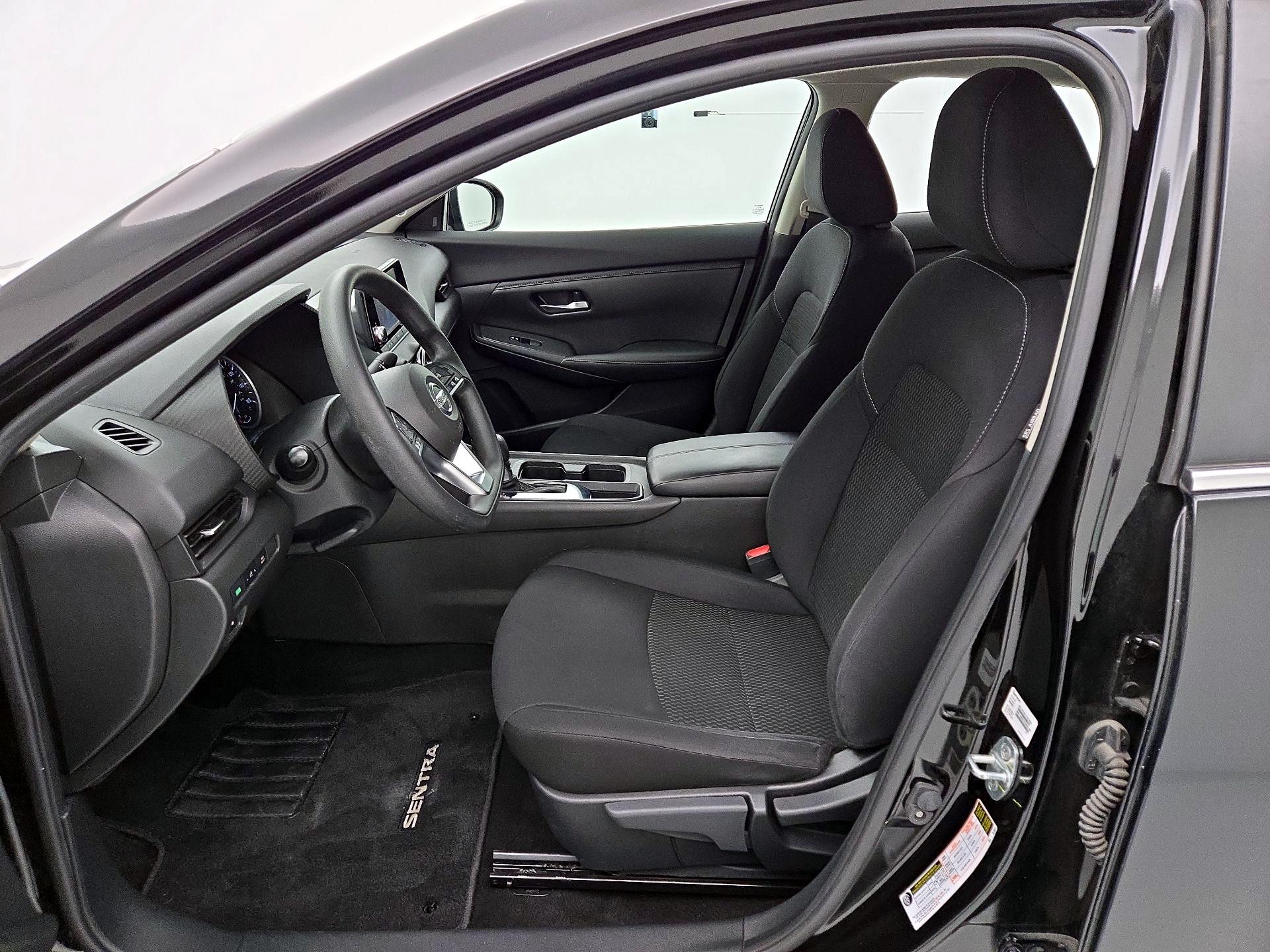 Thumbnail: 2022 Nissan Sentra - 11