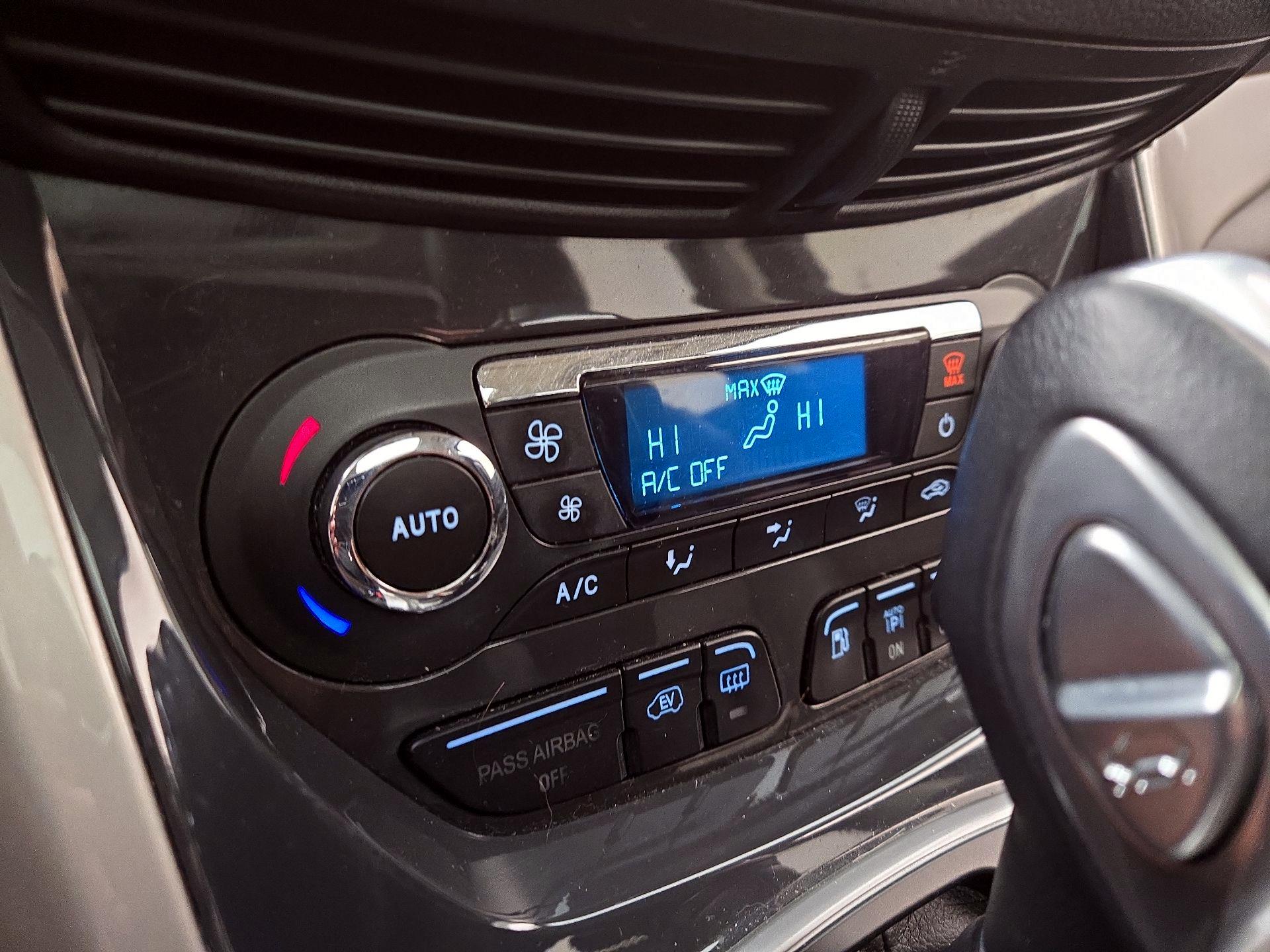 Thumbnail: 2013 Ford C-Max - 17