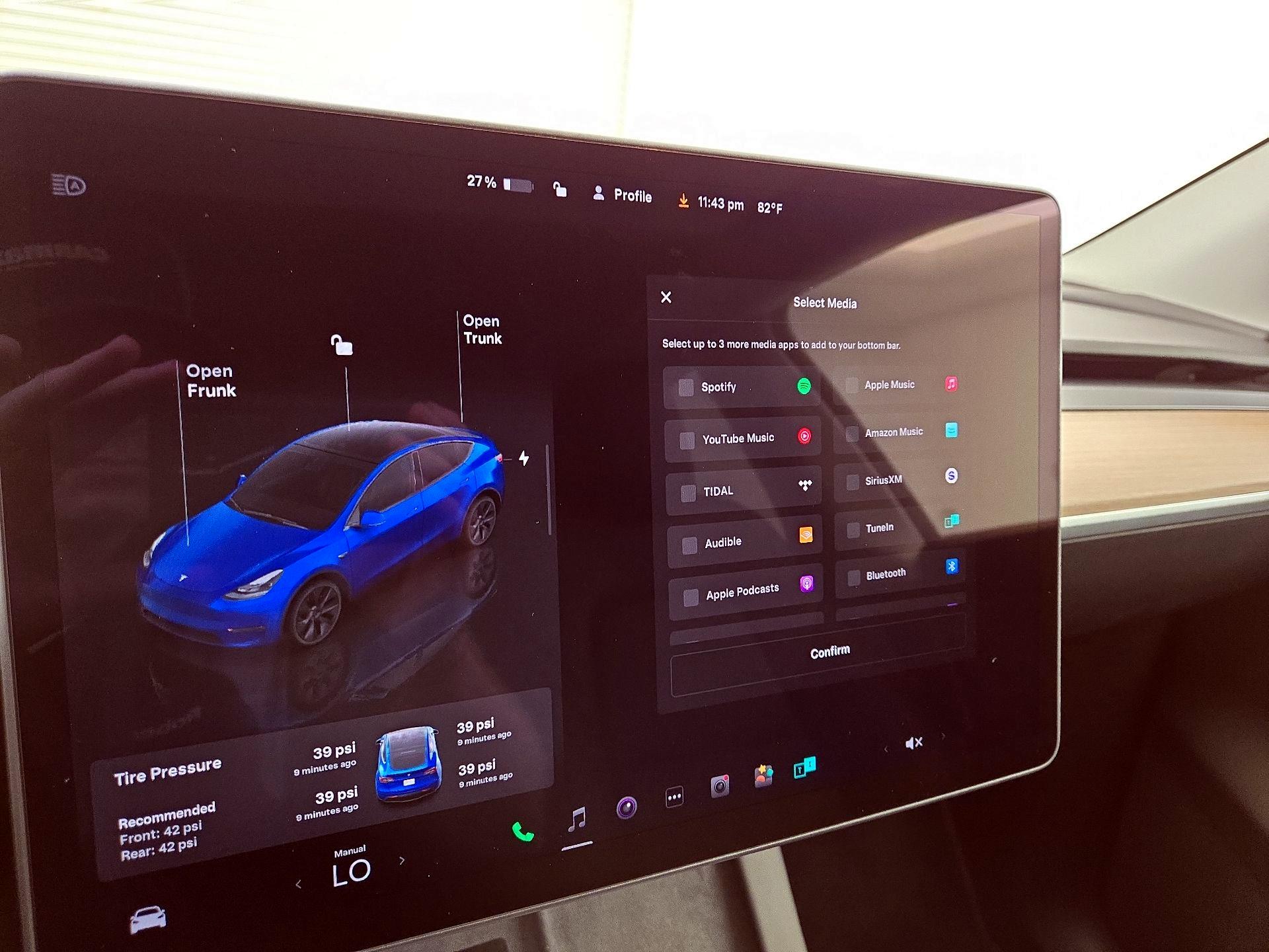 Thumbnail: 2025 Tesla Model Y - 15