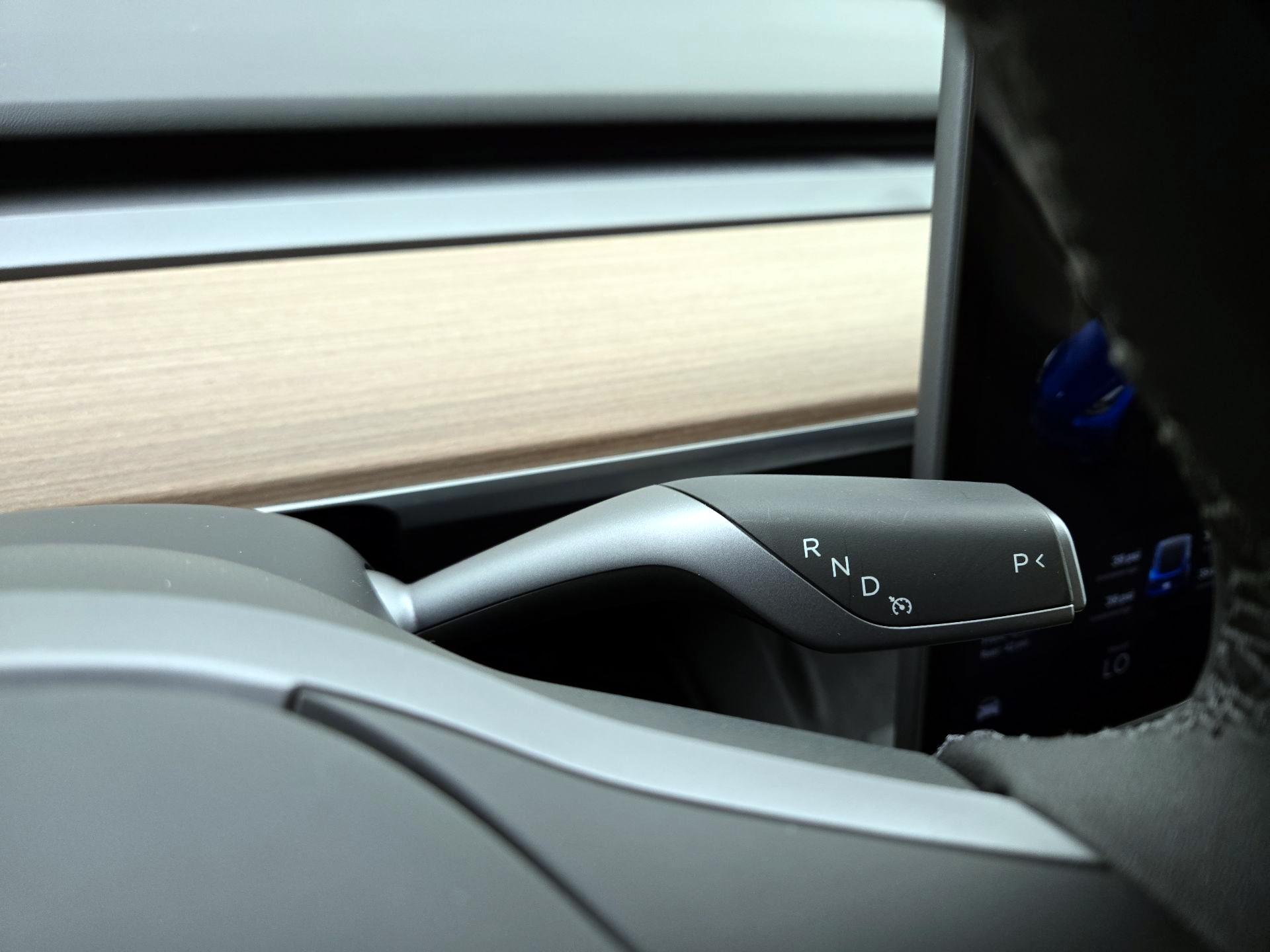 Thumbnail: 2025 Tesla Model Y - 17