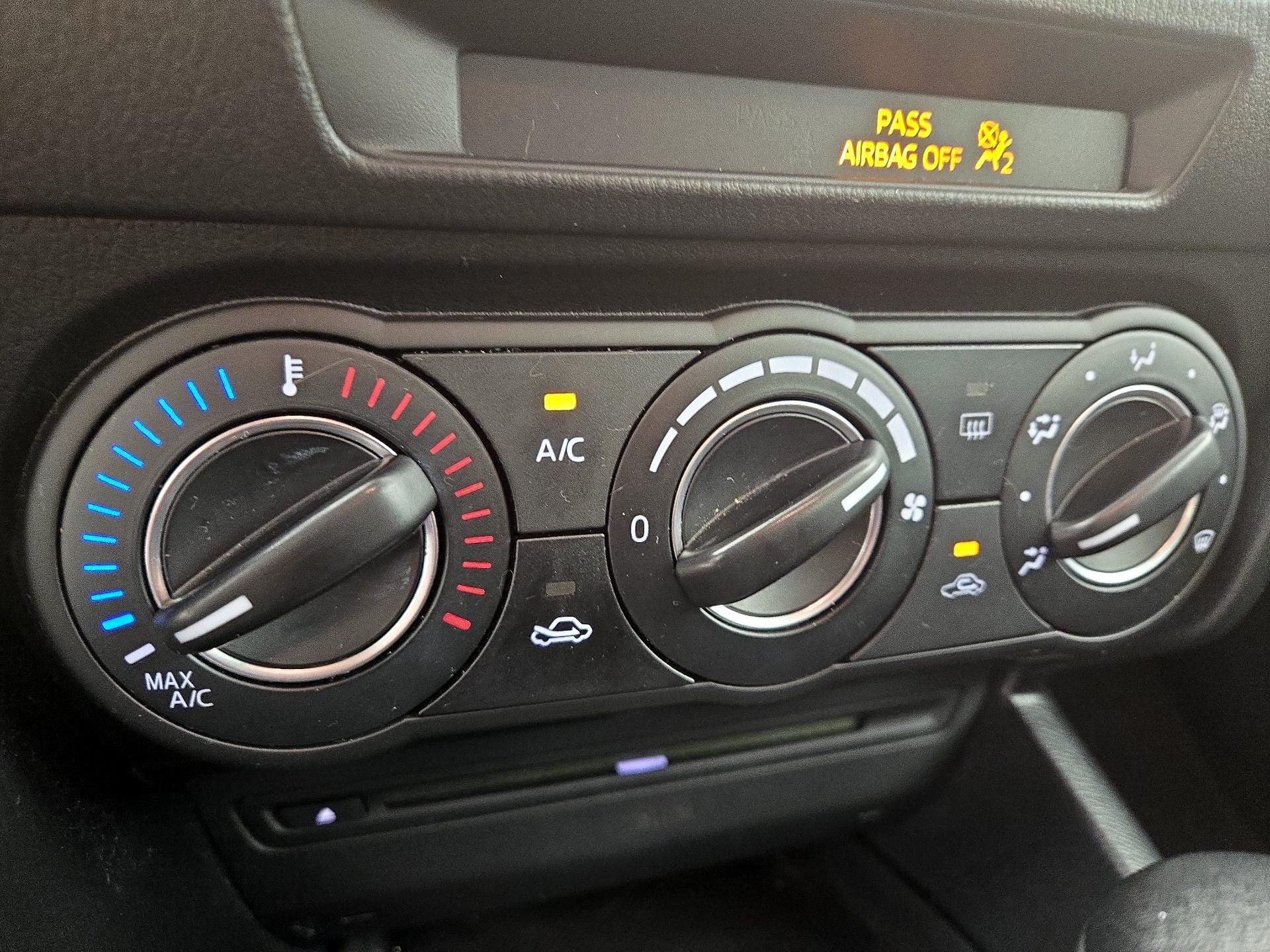 Thumbnail: 2014 Mazda Mazda3 - 15