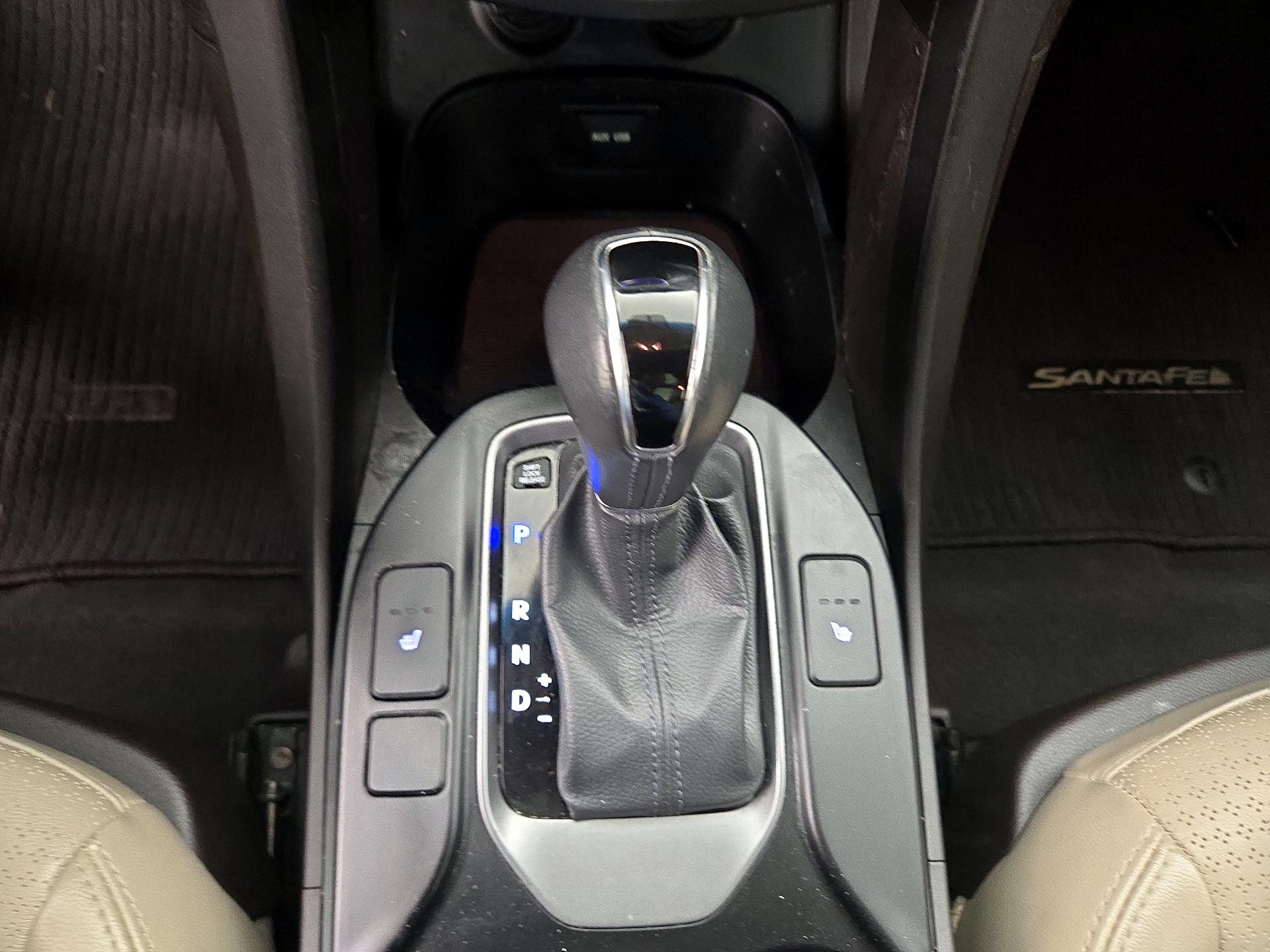 Thumbnail: 2013 Hyundai Santa Fe - 18