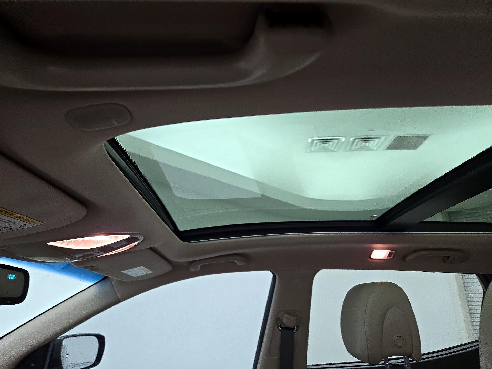Thumbnail: 2013 Hyundai Santa Fe - 20