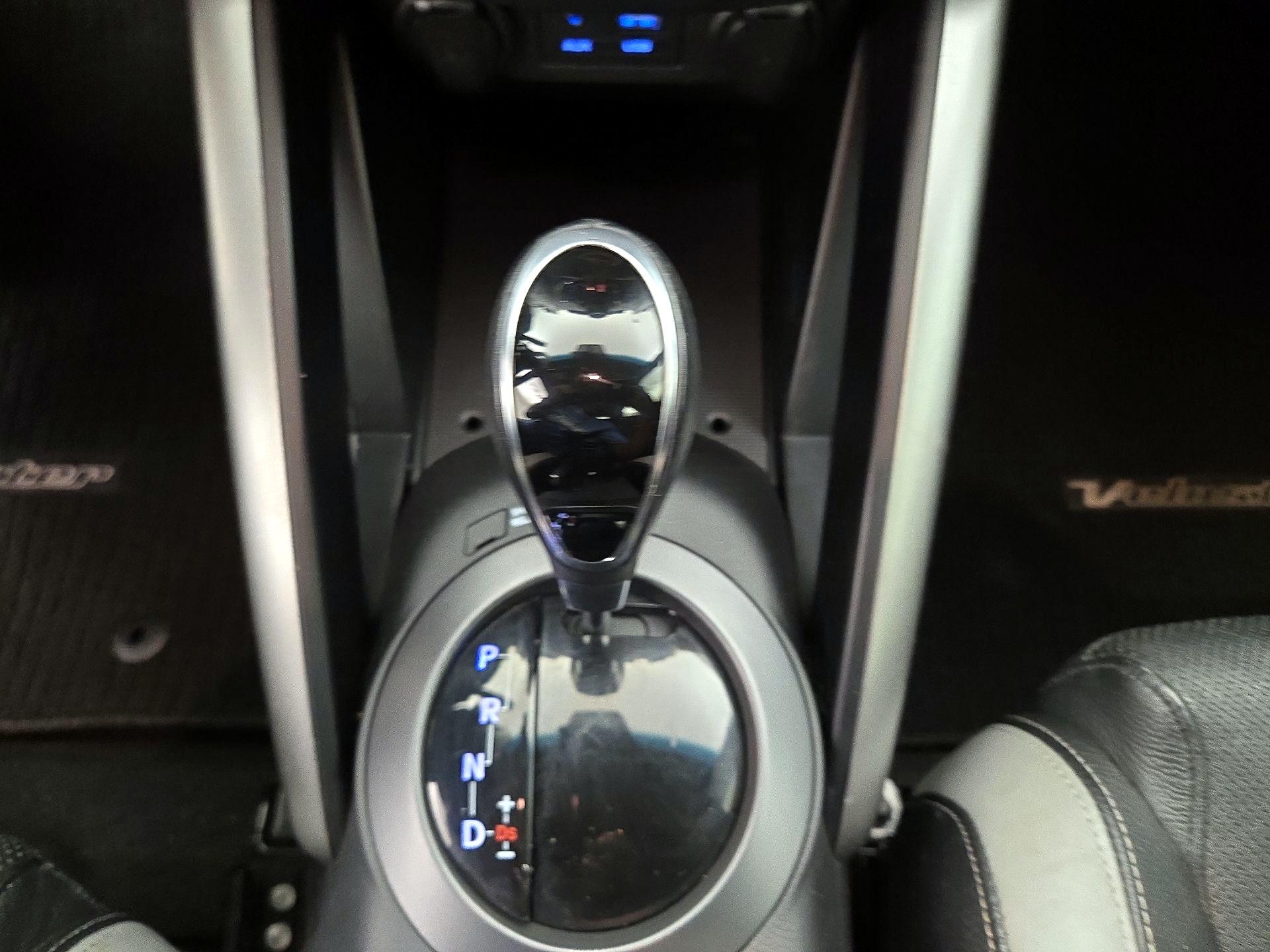 Thumbnail: 2016 Hyundai Veloster - 17
