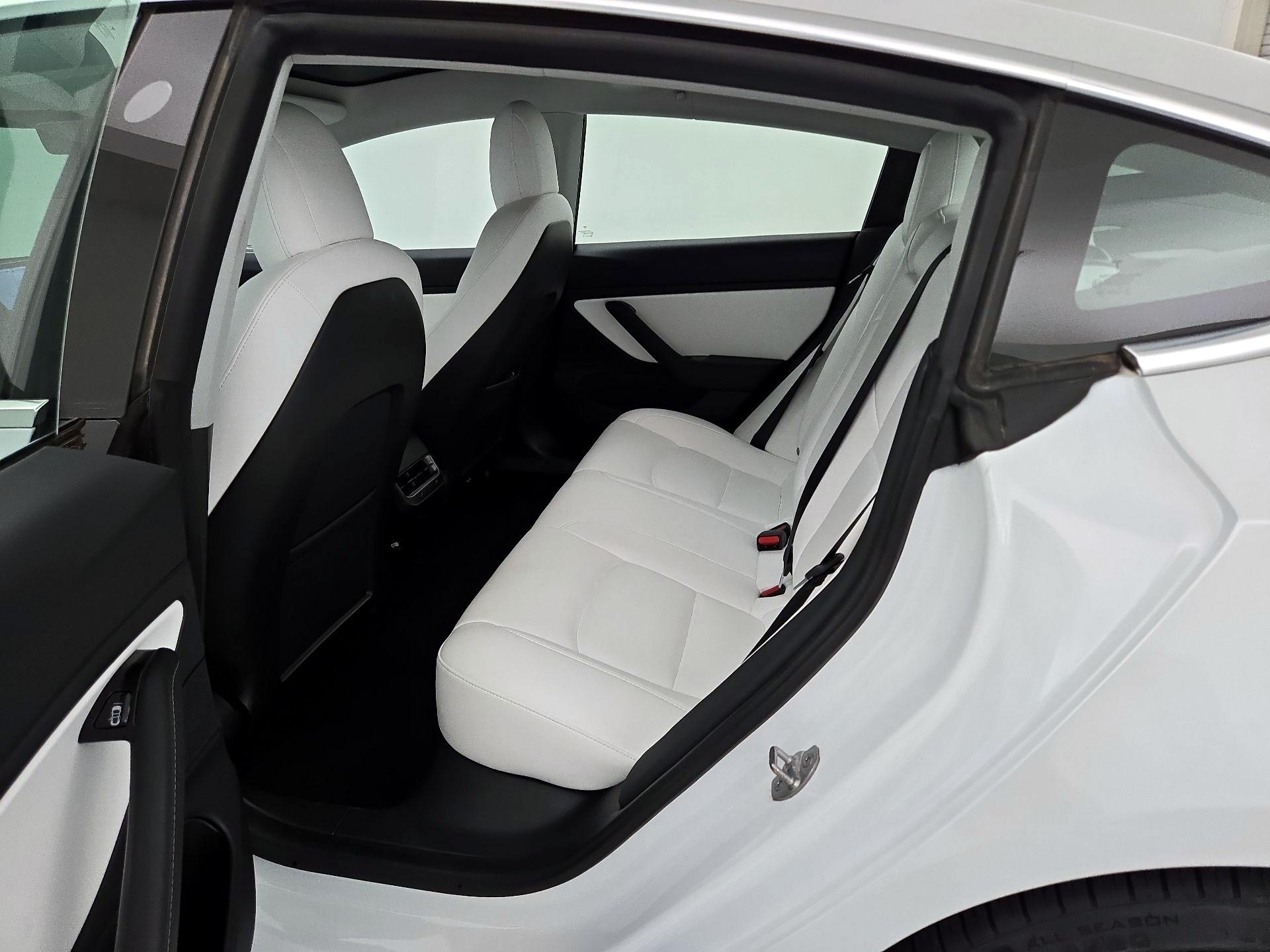 Thumbnail: 2020 Tesla Model 3 - 19