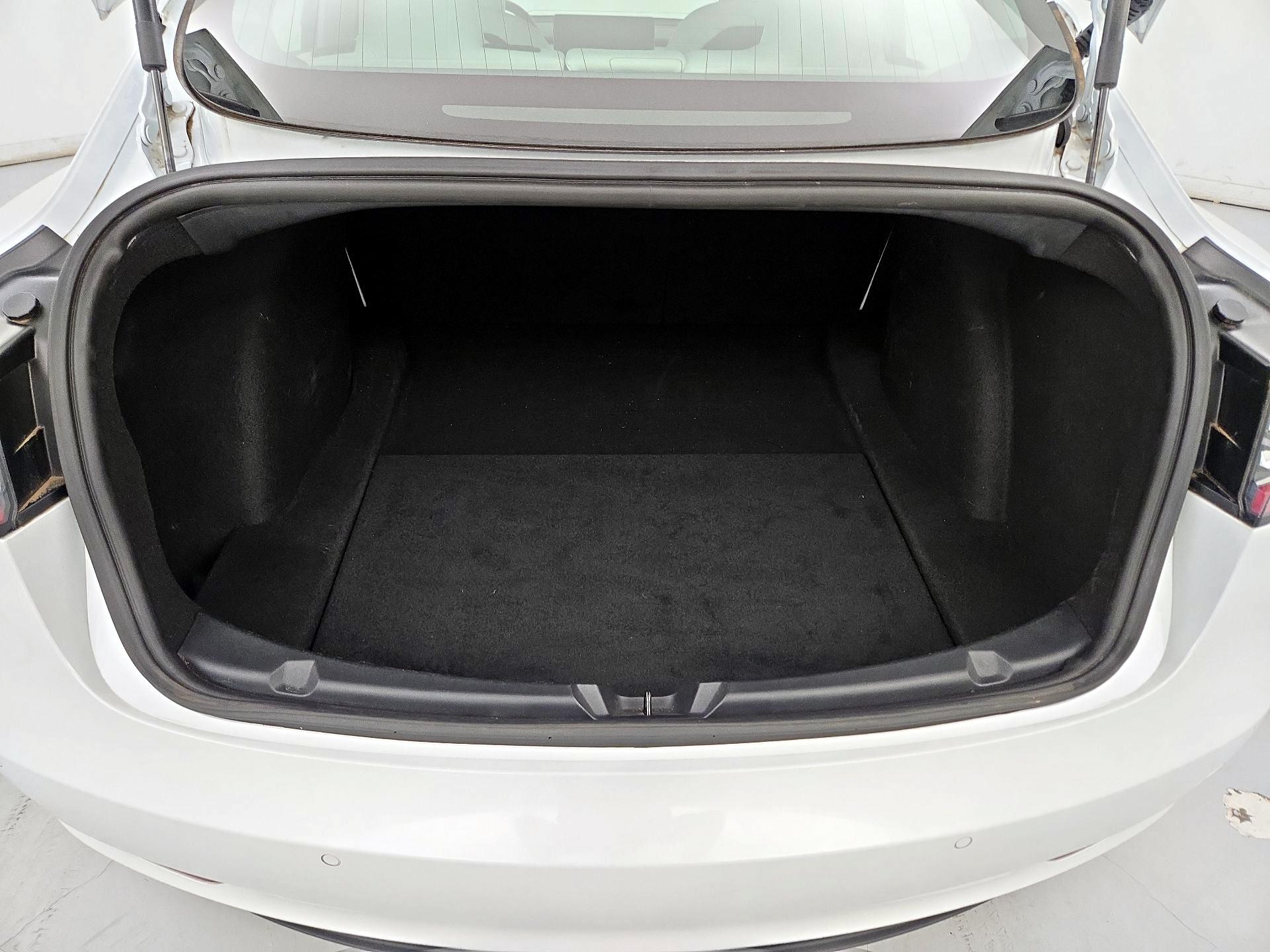 Thumbnail: 2020 Tesla Model 3 - 20