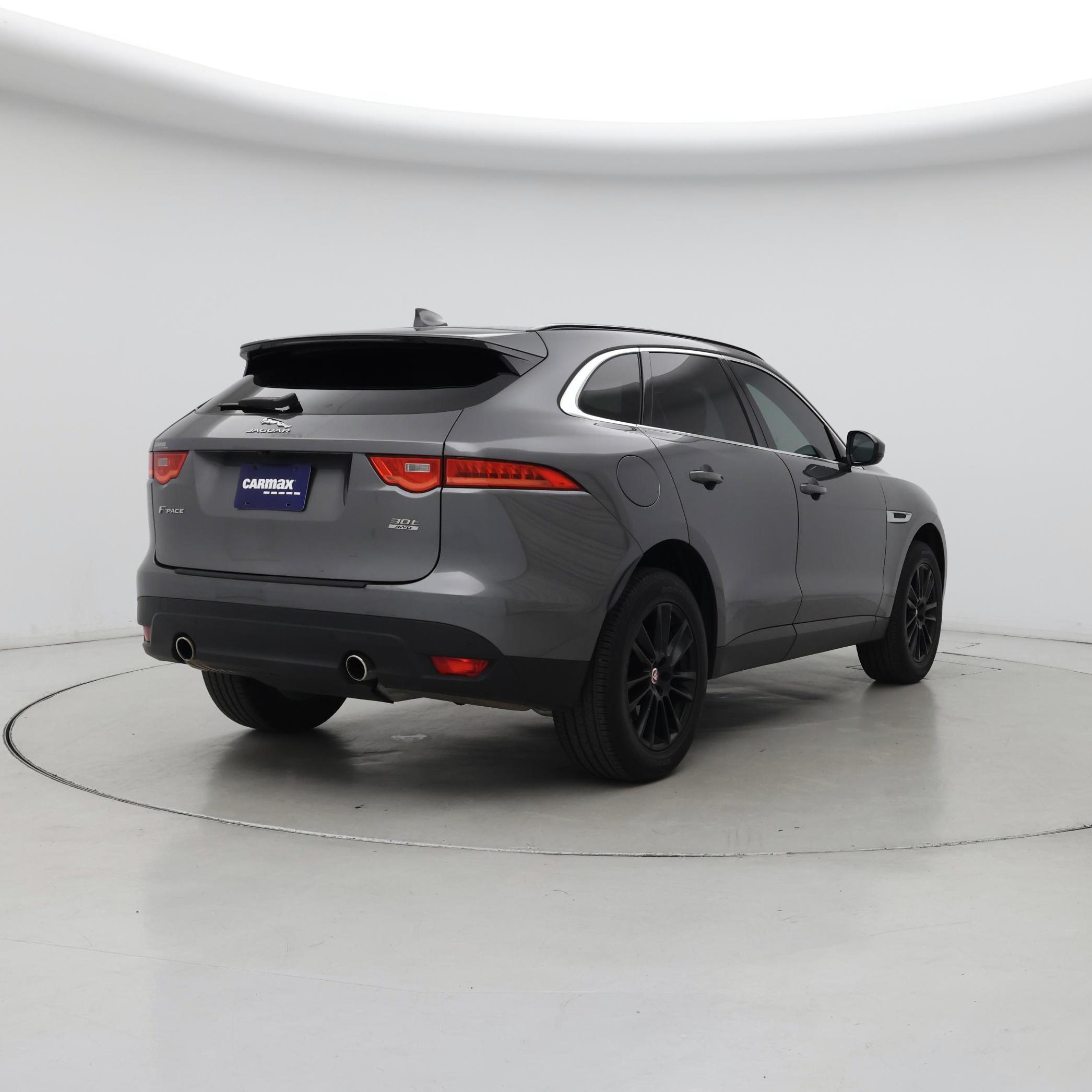 Thumbnail: 2018 Jaguar F-Pace - 8