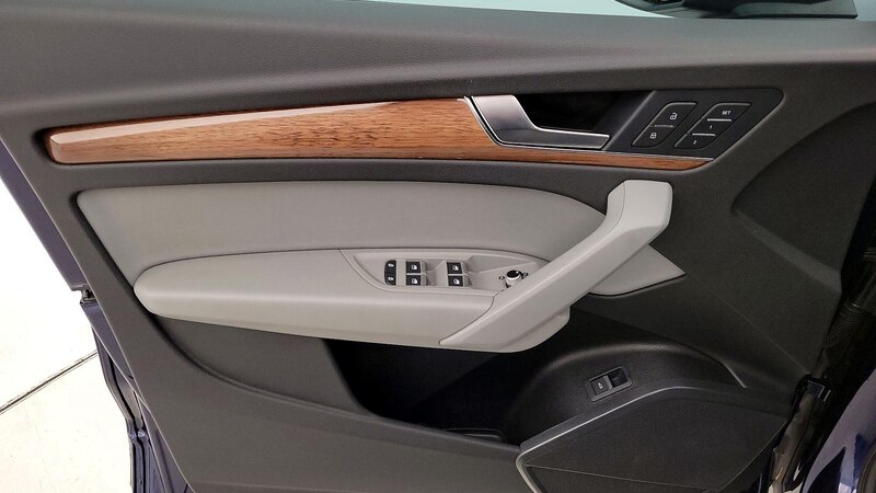 2022 Audi Q5 e Premium 12