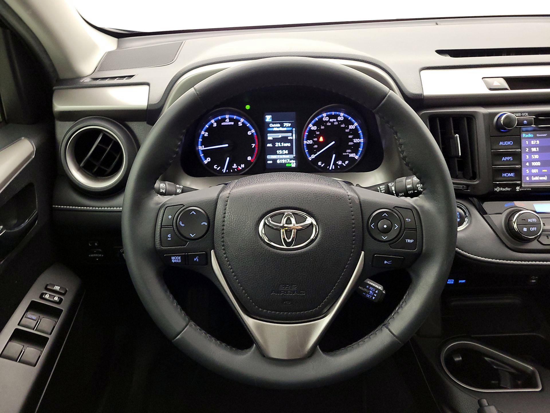 Thumbnail: 2017 Toyota RAV4 - 10