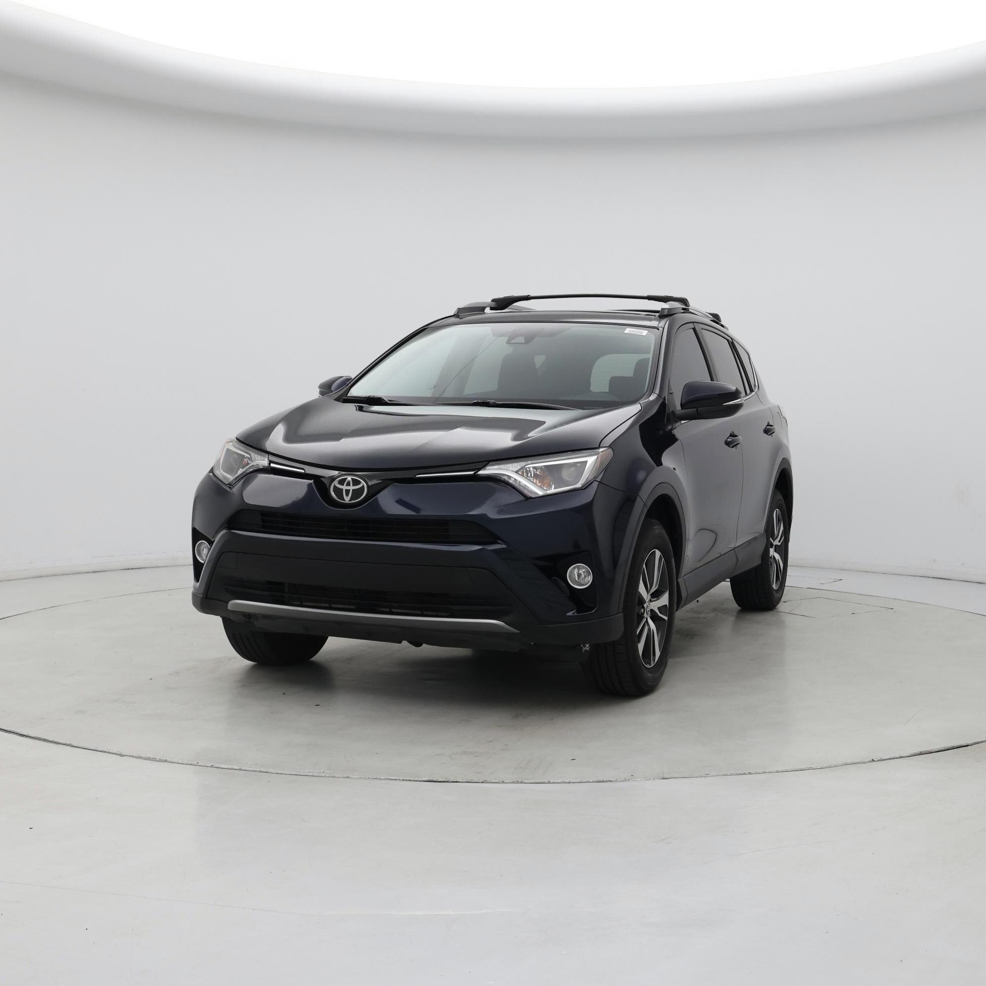 Thumbnail: 2017 Toyota RAV4 - 4