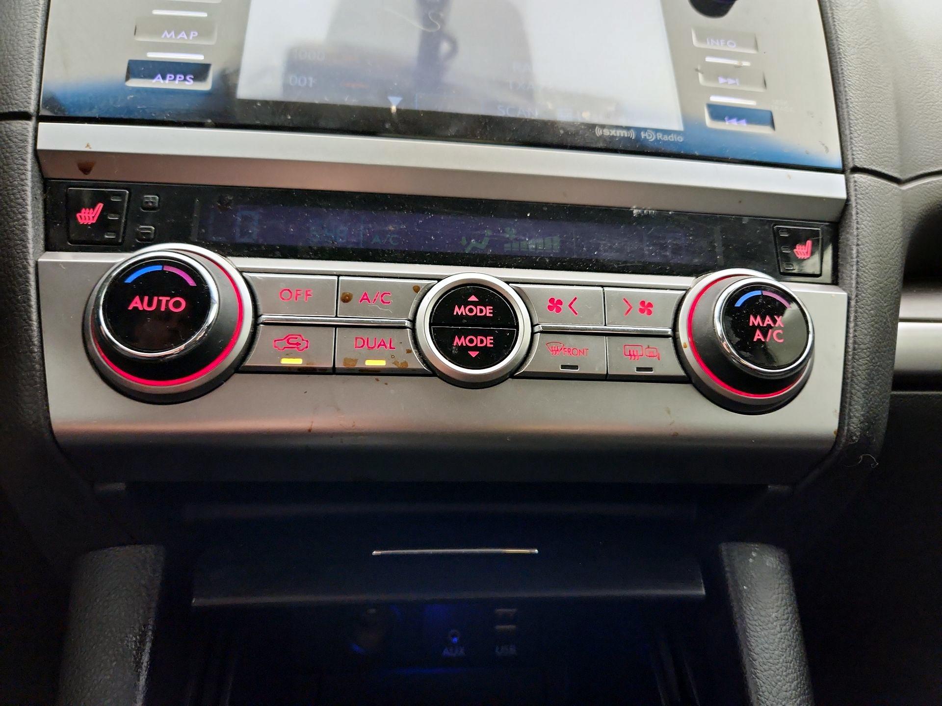 Thumbnail: 2015 Subaru Legacy - 17