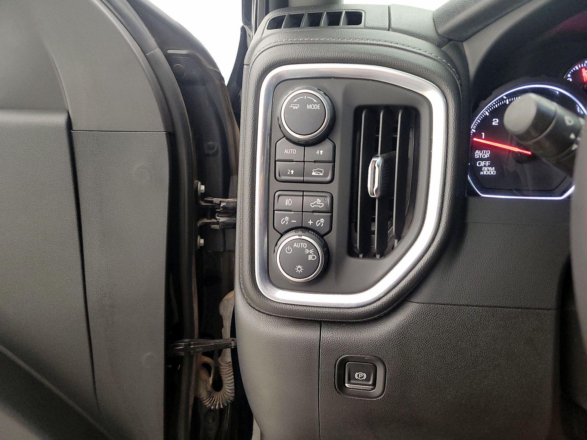 Thumbnail: 2021 Chevrolet Silverado 1500 - 13