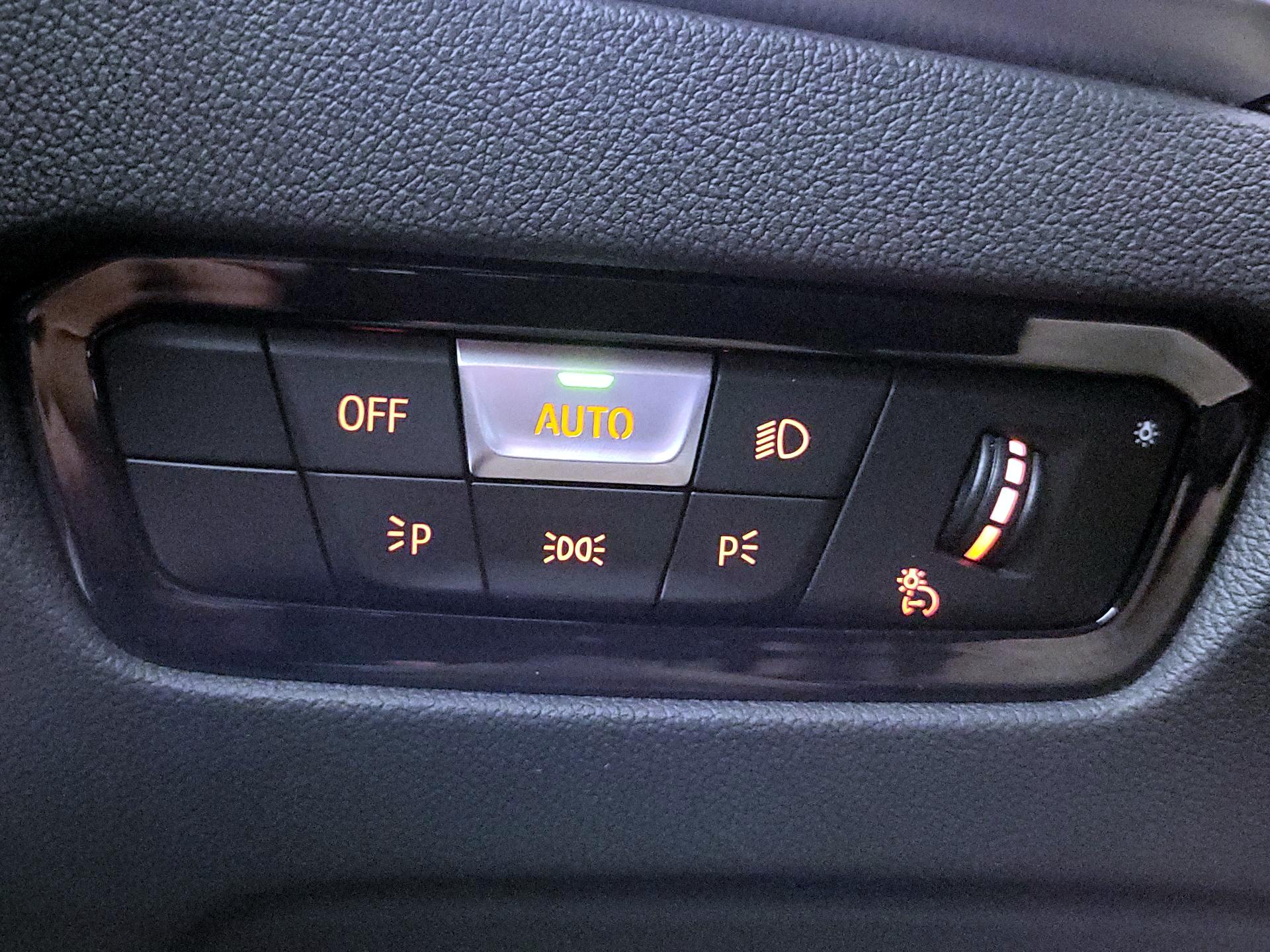 Thumbnail: 2021 BMW 3 Series - 13