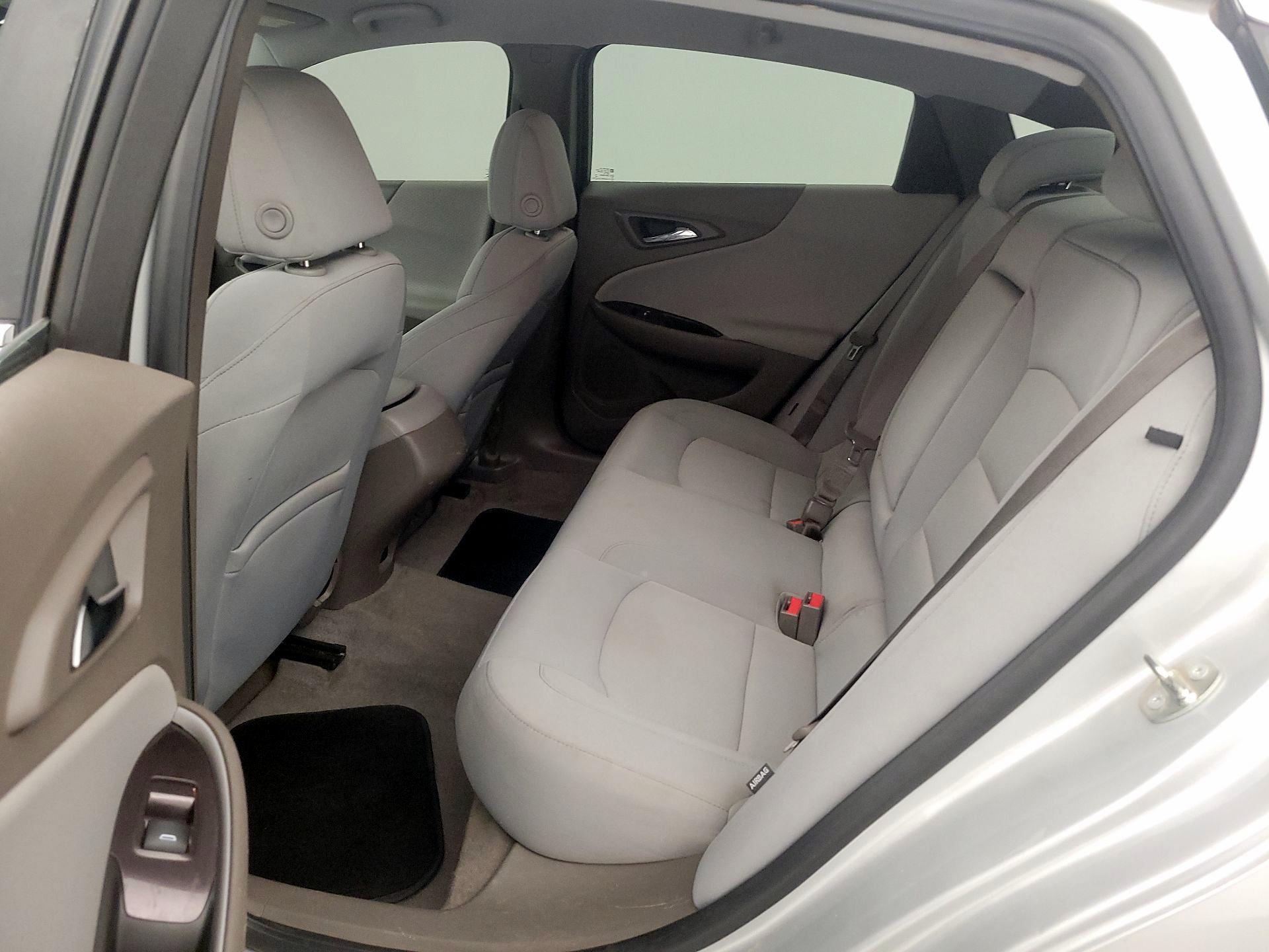 Thumbnail: 2016 Chevrolet Malibu - 19