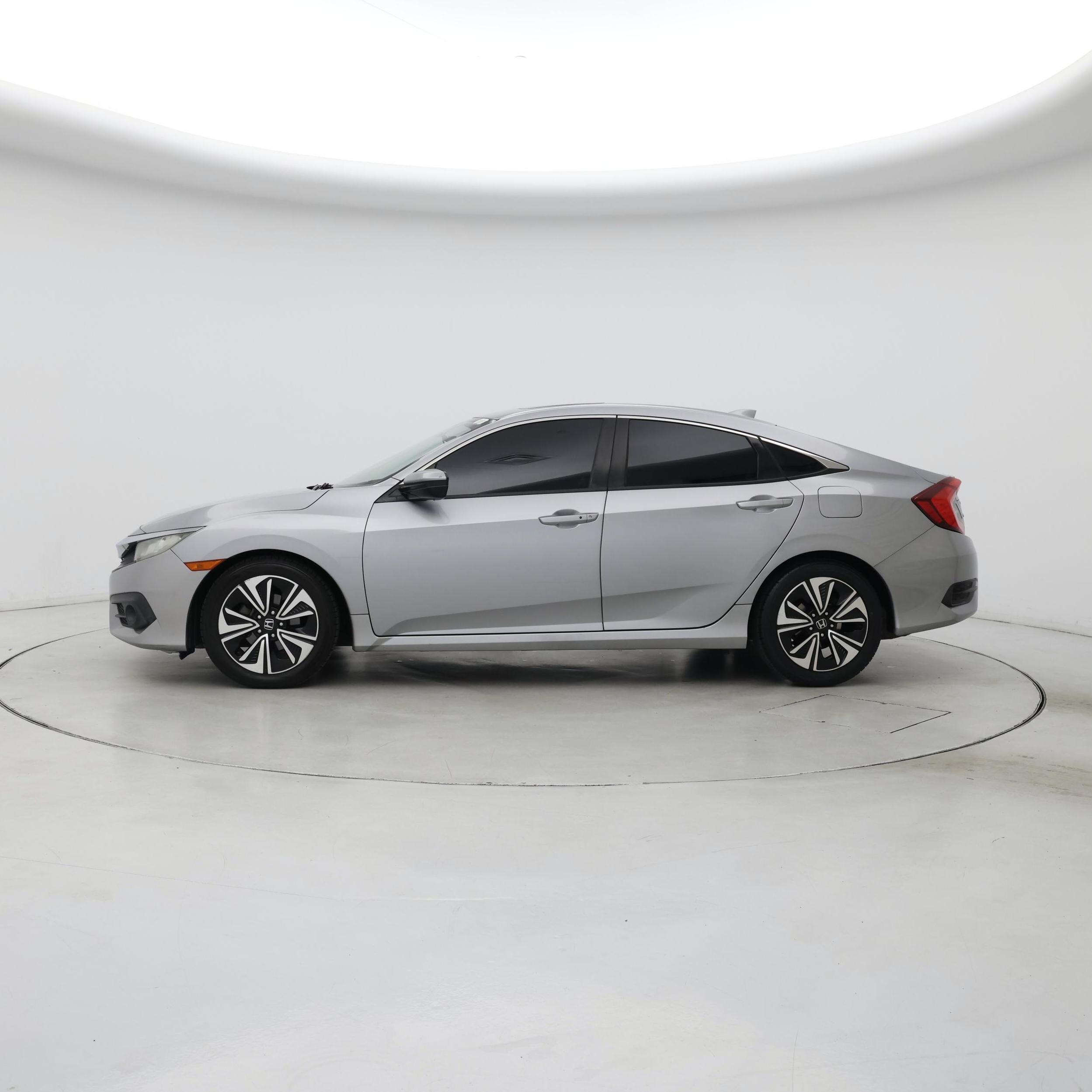 Thumbnail: 2016 Honda Civic - 3
