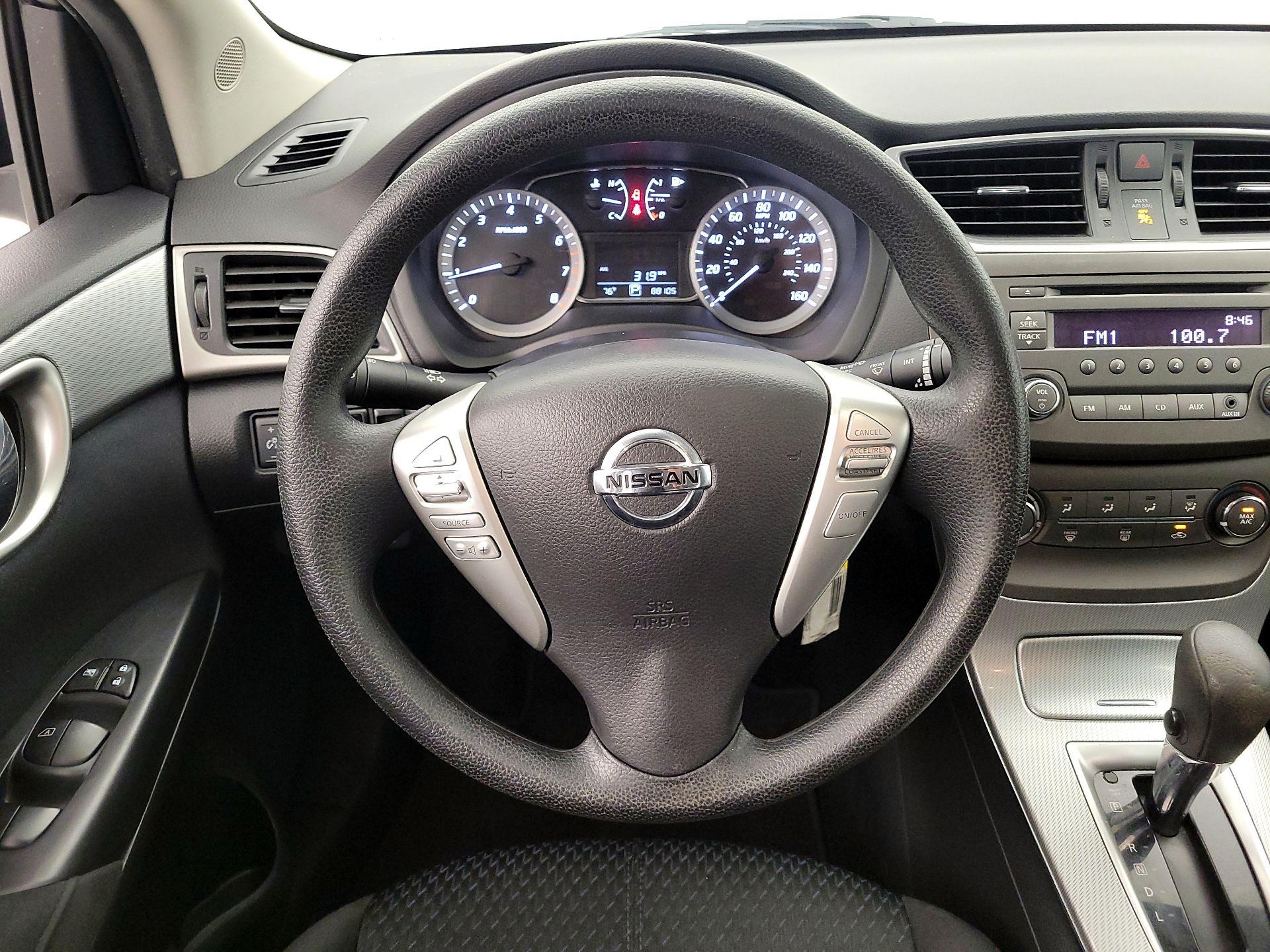 Thumbnail: 2014 Nissan Sentra - 10