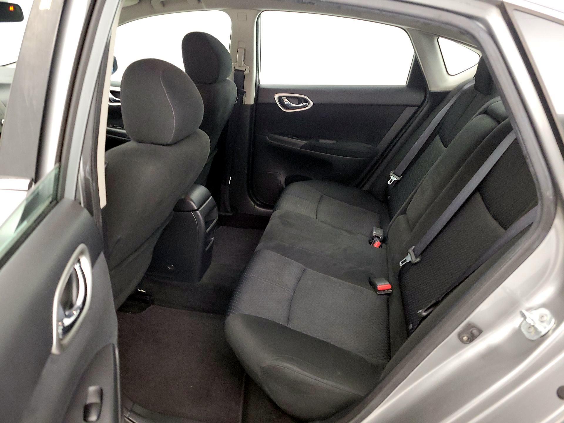 Thumbnail: 2014 Nissan Sentra - 17