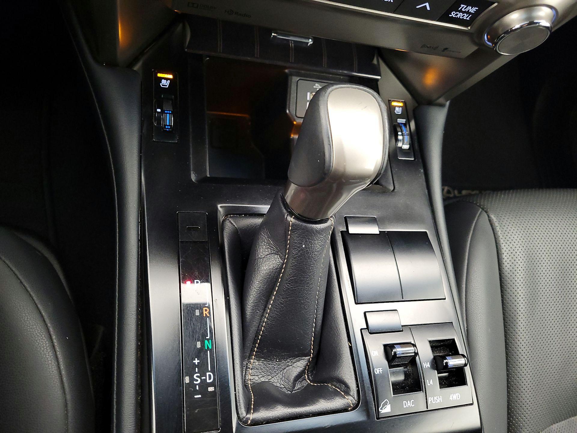 Thumbnail: 2021 Lexus GX - 18