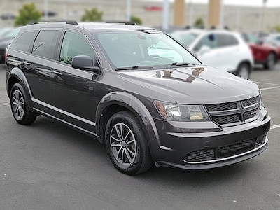 Gray 2018 Dodge Journey SE