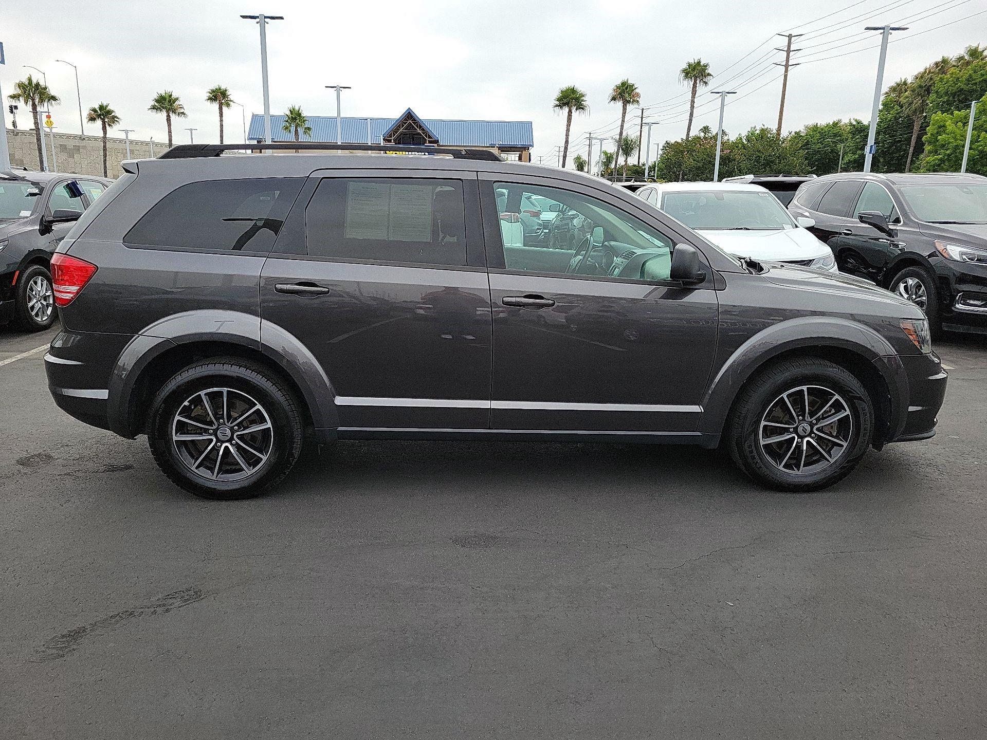Thumbnail: 2018 Dodge Journey - 4