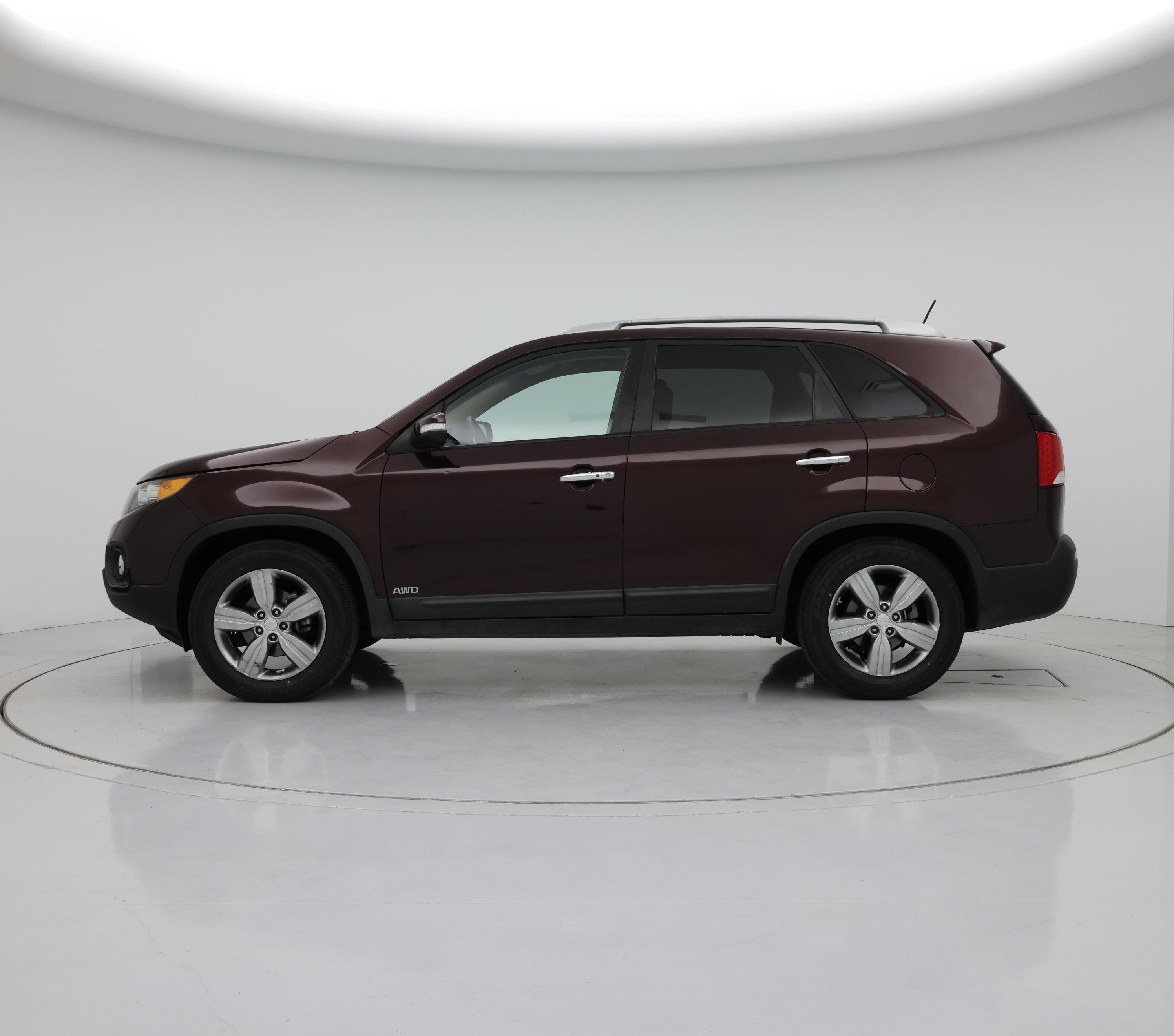 Thumbnail: 2013 Kia Sorento - 3