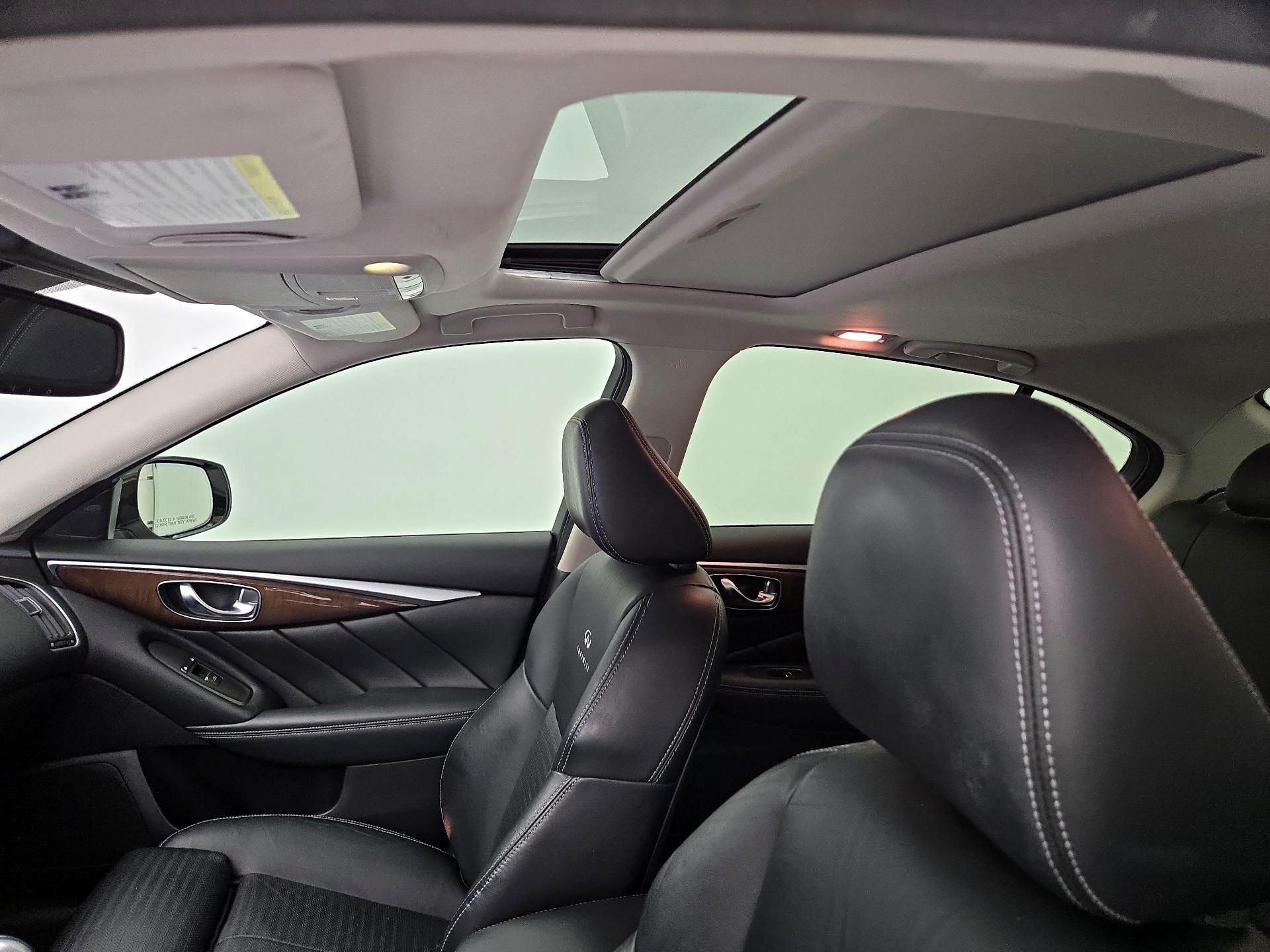 Thumbnail: 2014 INFINITI Q50 - 20