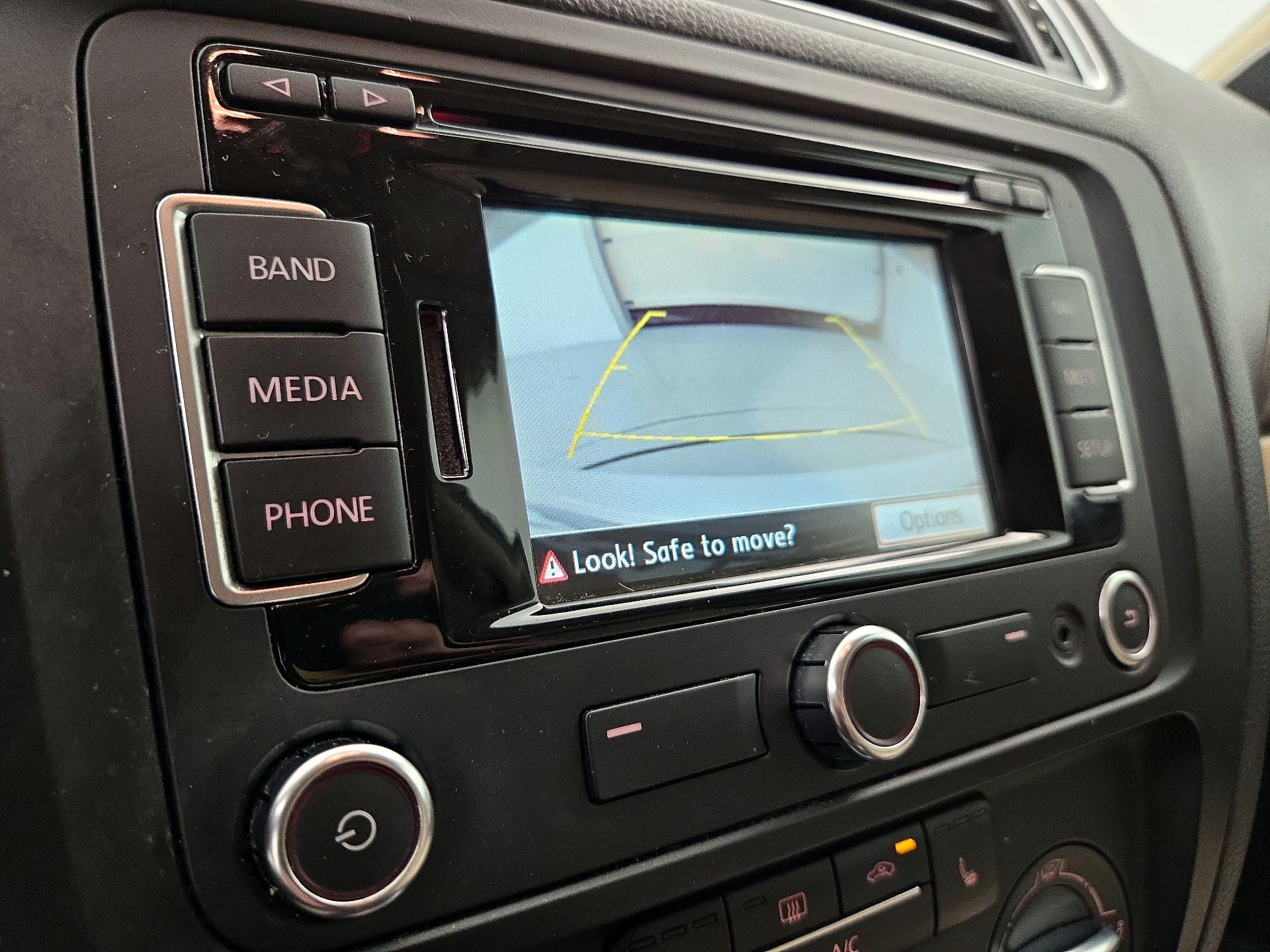 Thumbnail: 2014 Volkswagen Jetta - 15