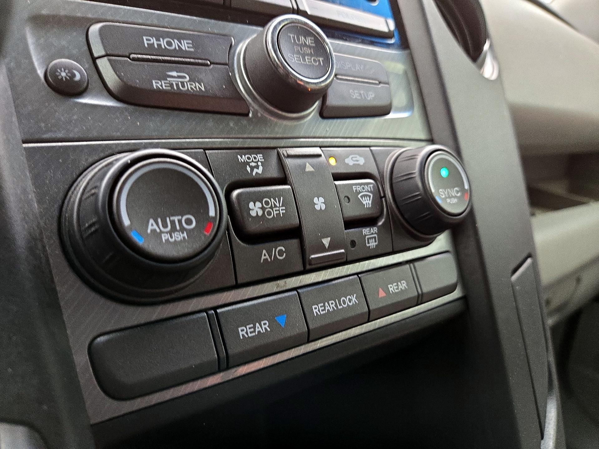 Thumbnail: 2014 Honda Pilot - 16