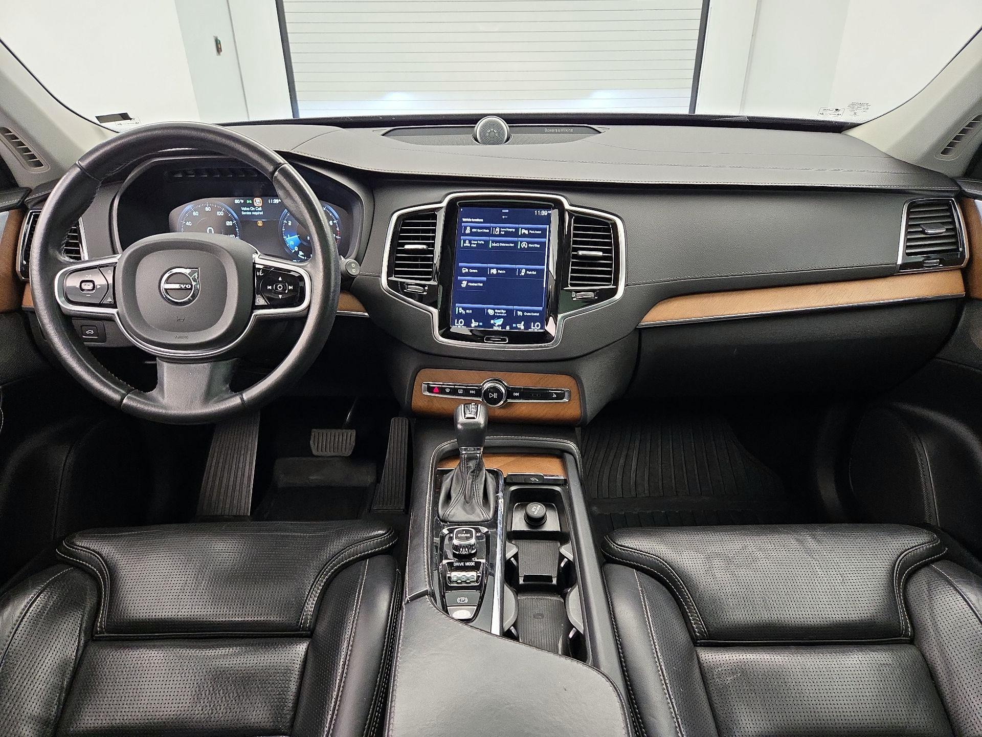 Thumbnail: 2017 Volvo XC90 - 9