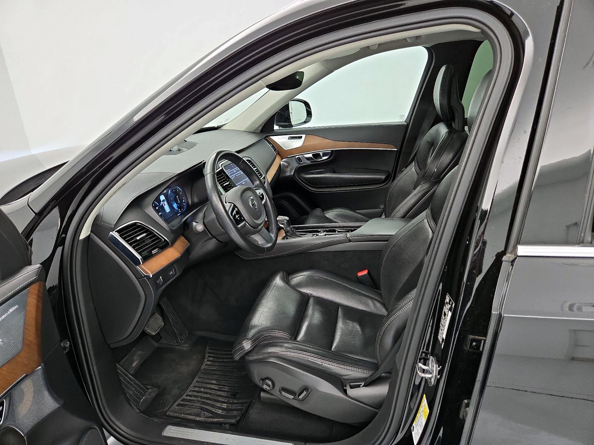 Thumbnail: 2017 Volvo XC90 - 11